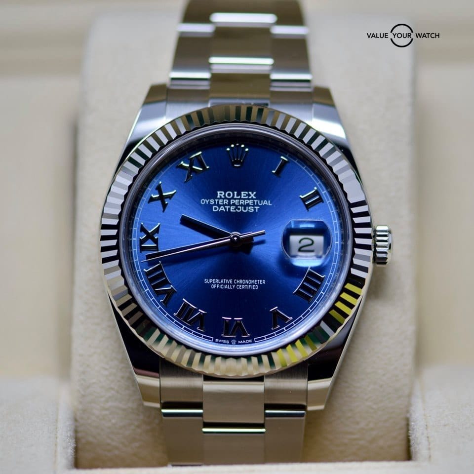 The secret reasons that people buy watches from Authorized Dealers