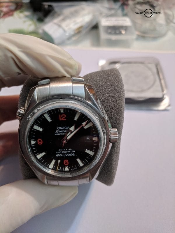 How to Replace OMEGA Seamaster Bezel Insert : Value Your Watch