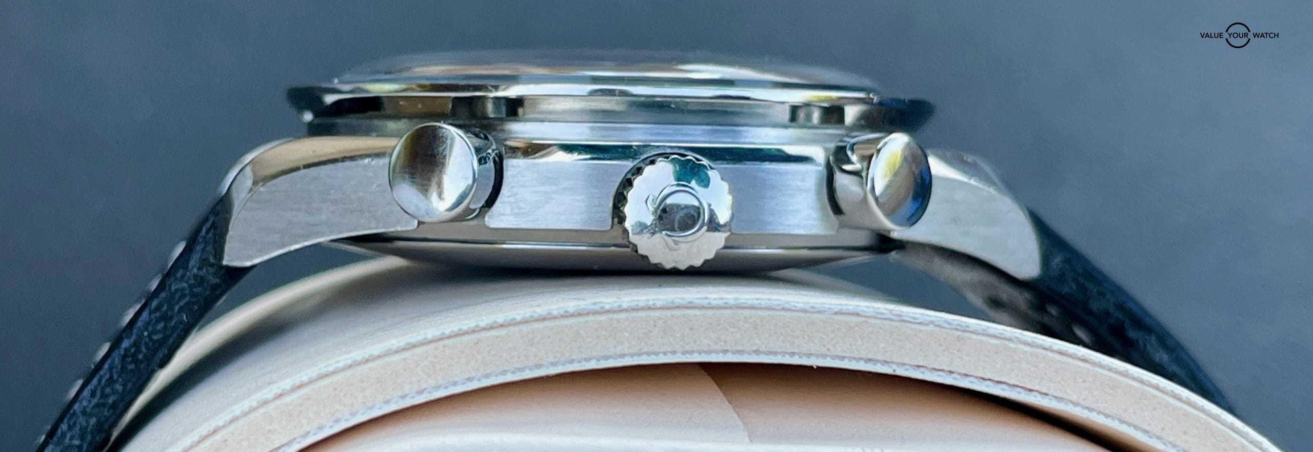 Omega Speedmaster Reduced Chronograph 3510.50 Automatic movement Black Dial on Aftermarket Black Leather Strap - Image 2