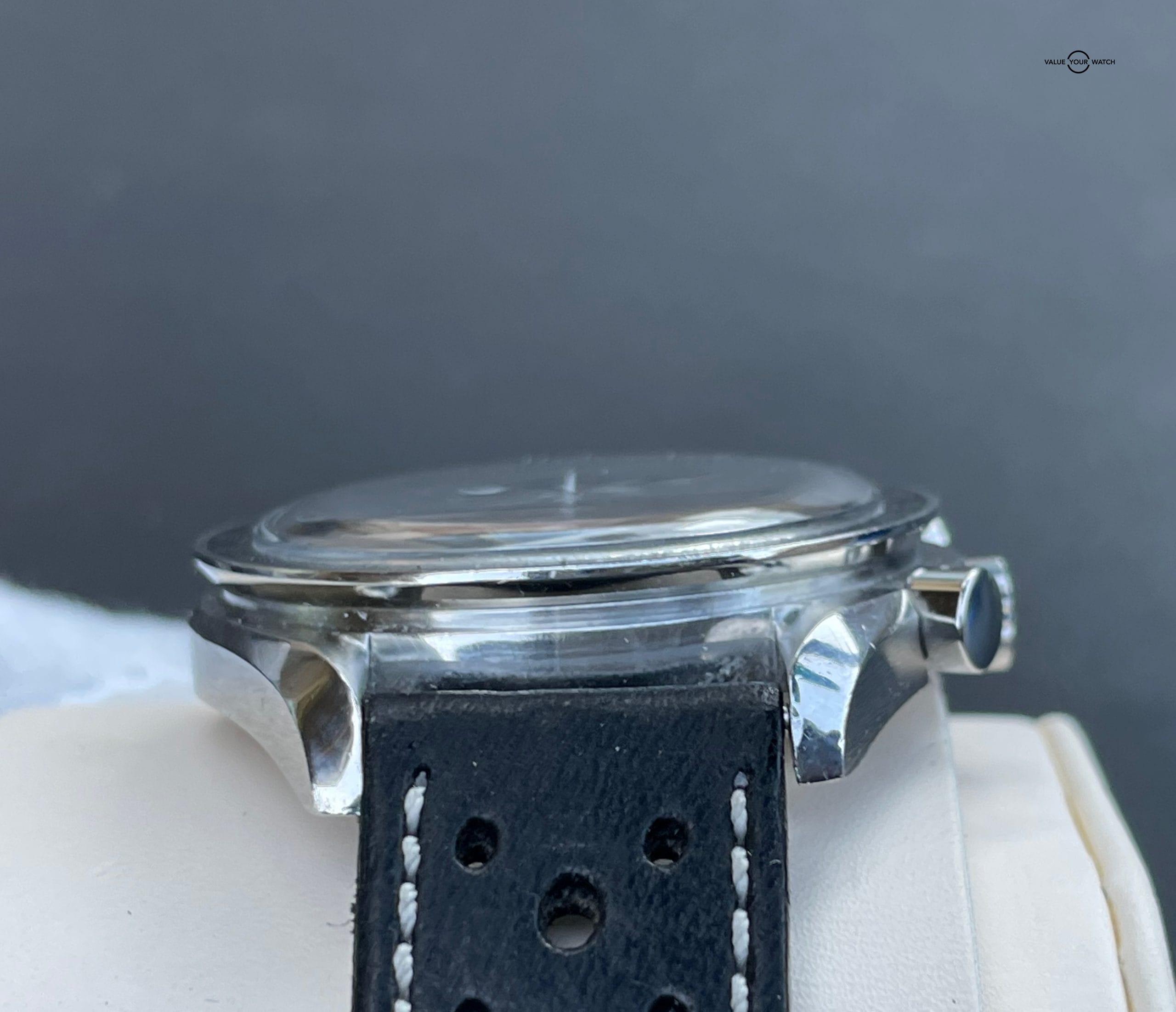 Omega Speedmaster Reduced Chronograph 3510.50 Automatic movement Black Dial on Aftermarket Black Leather Strap - Image 6