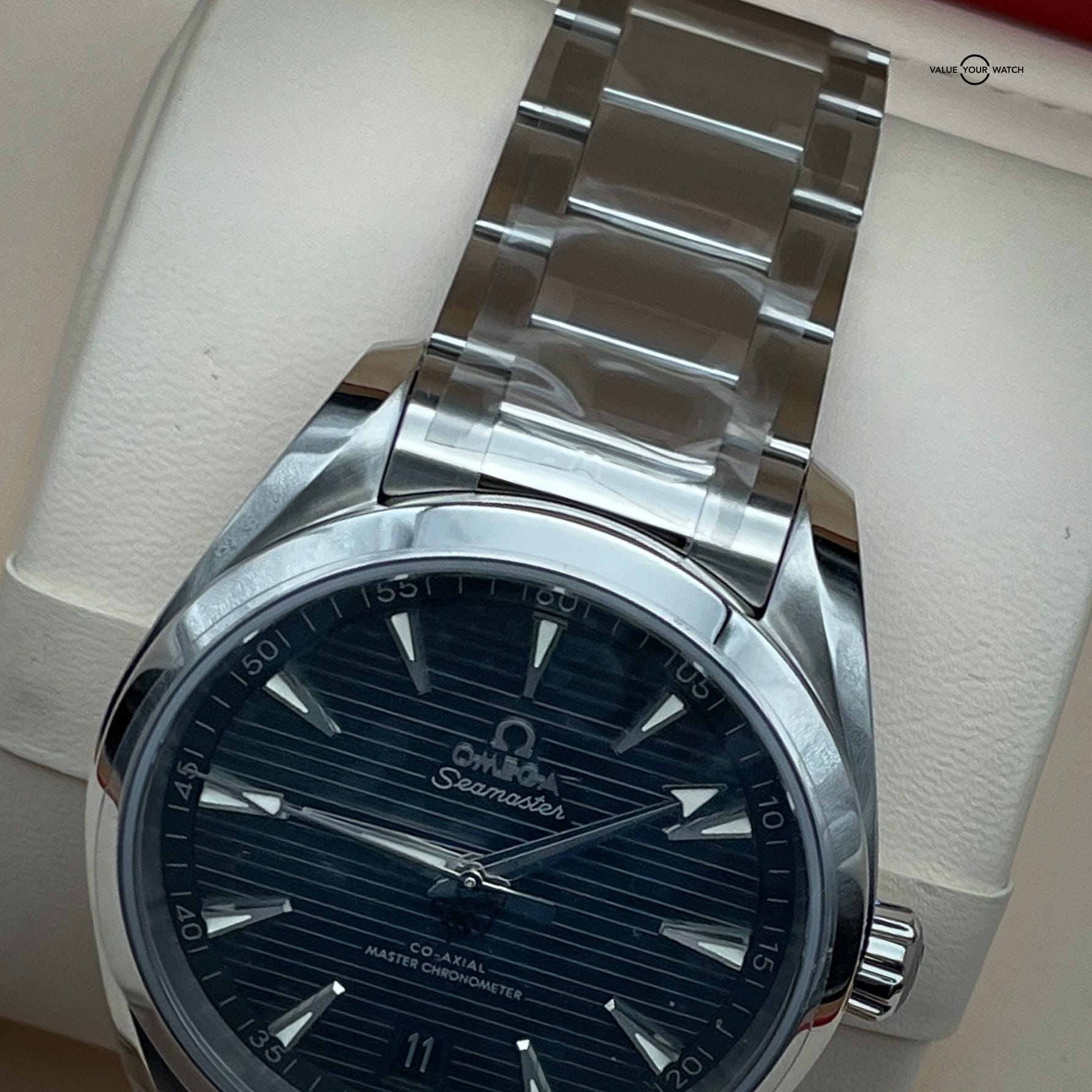 Omega Seamaster Aqua Terra Green - Image 14