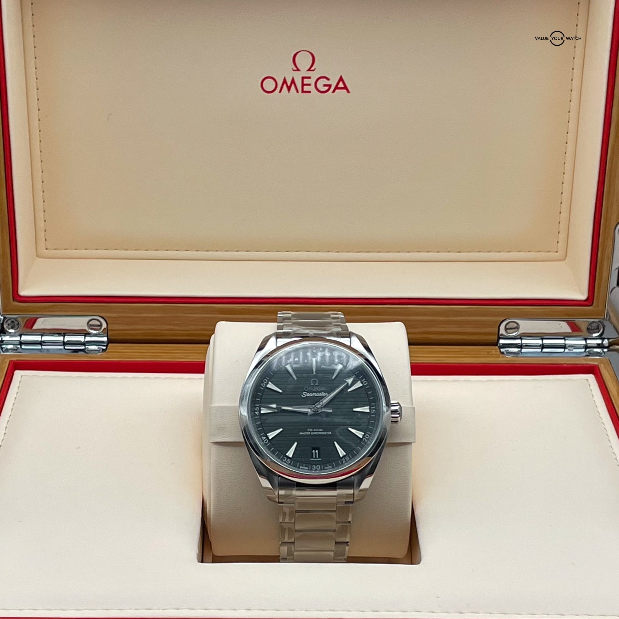 Omega Seamaster Aqua Terra Green - Image 13