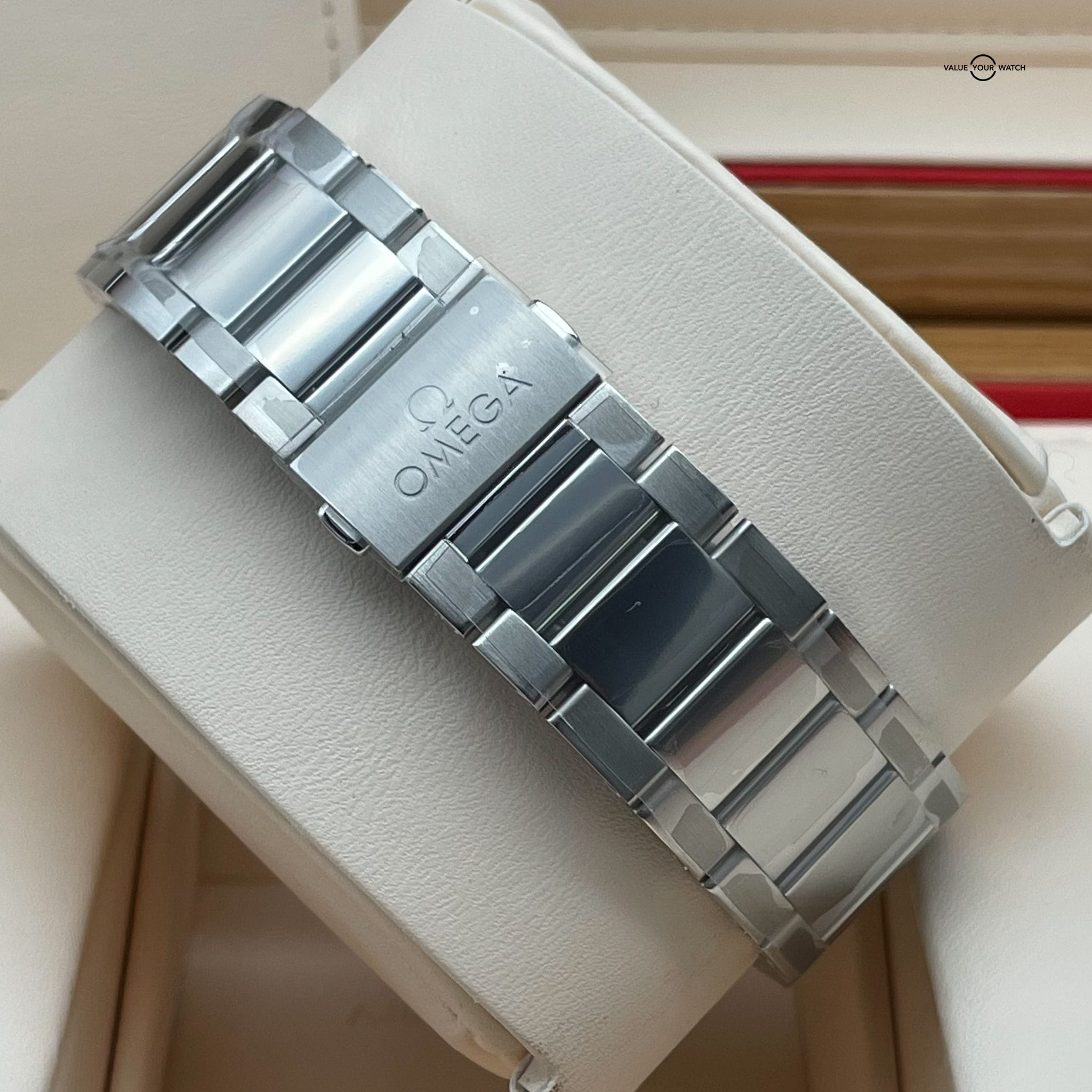 Omega Seamaster Aqua Terra Green - Image 10