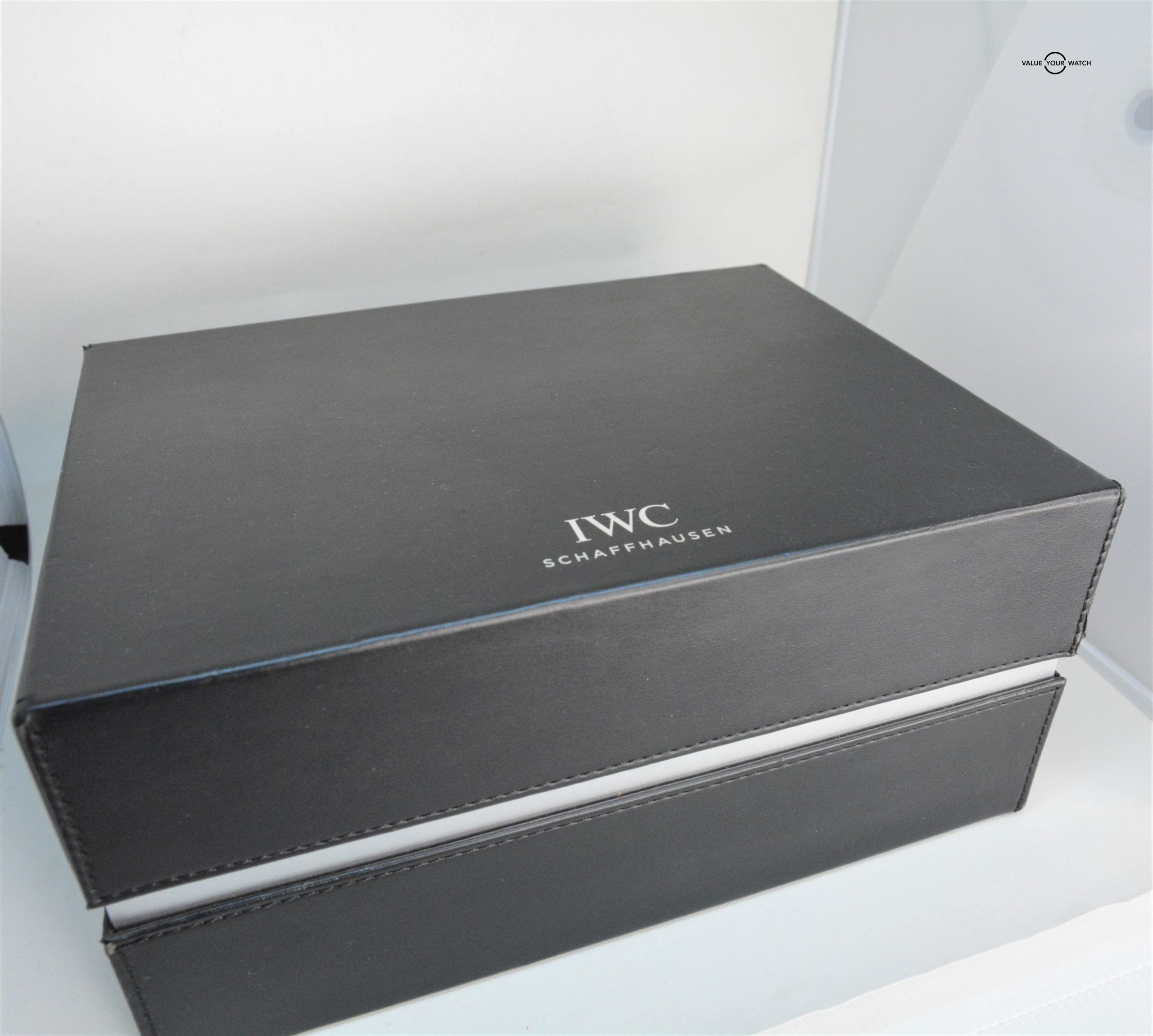 IWC Portuguese Yacht Club Carbon fiber Dial Titanium IW390212 - Image 11