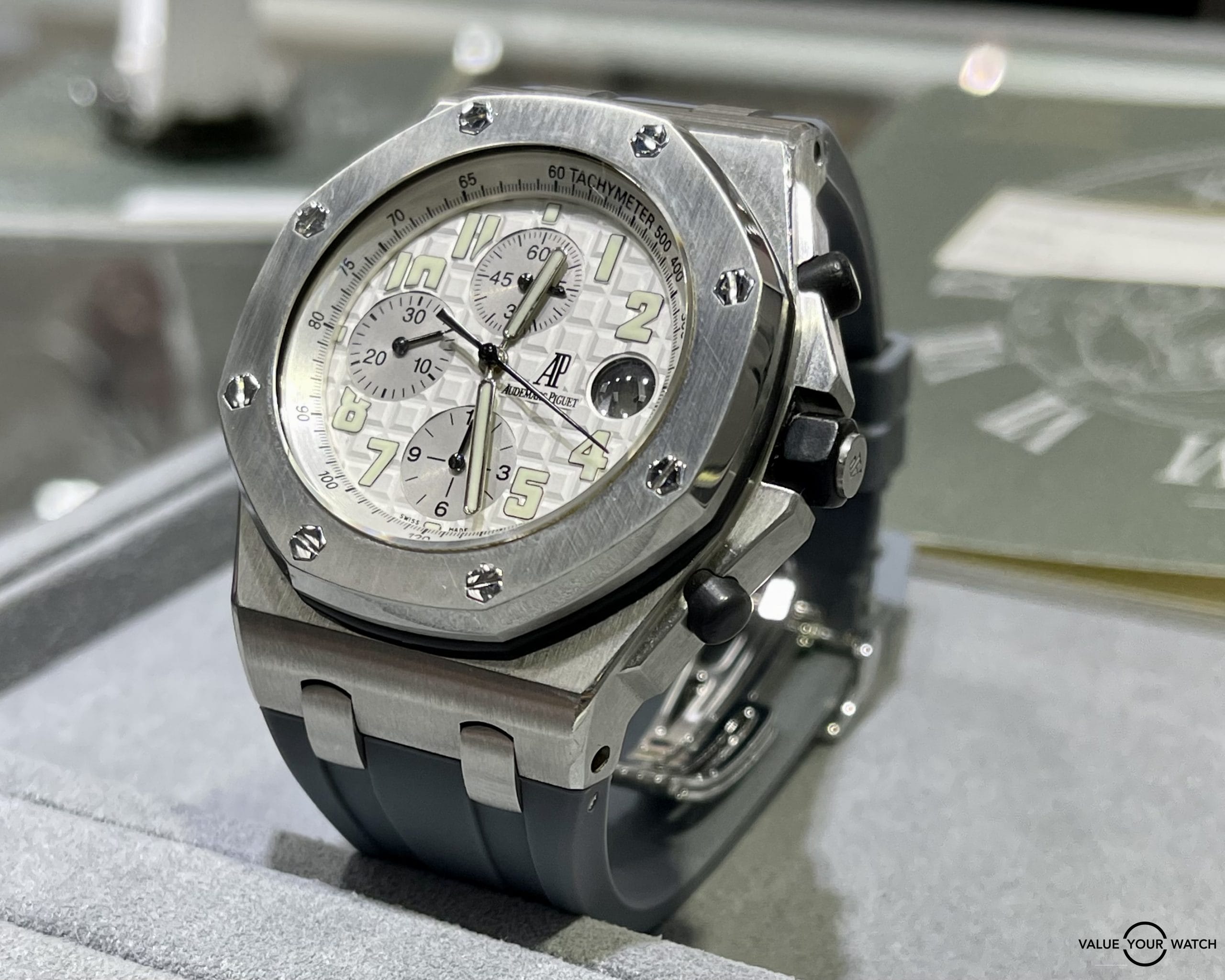 How to Maximize Your Time as a Luxury Watch Trader