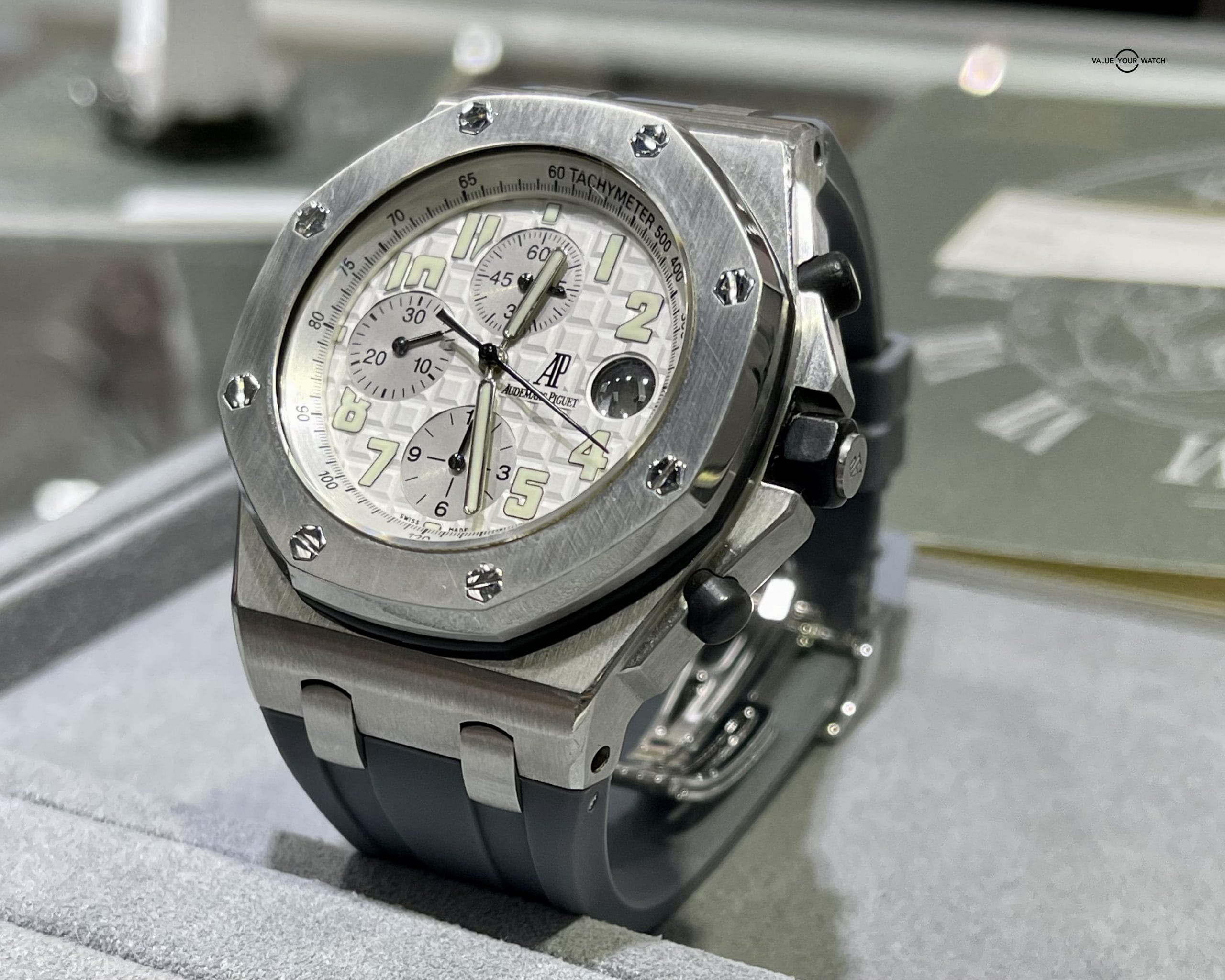 How to Maximize Your Time as a Luxury Watch Trader