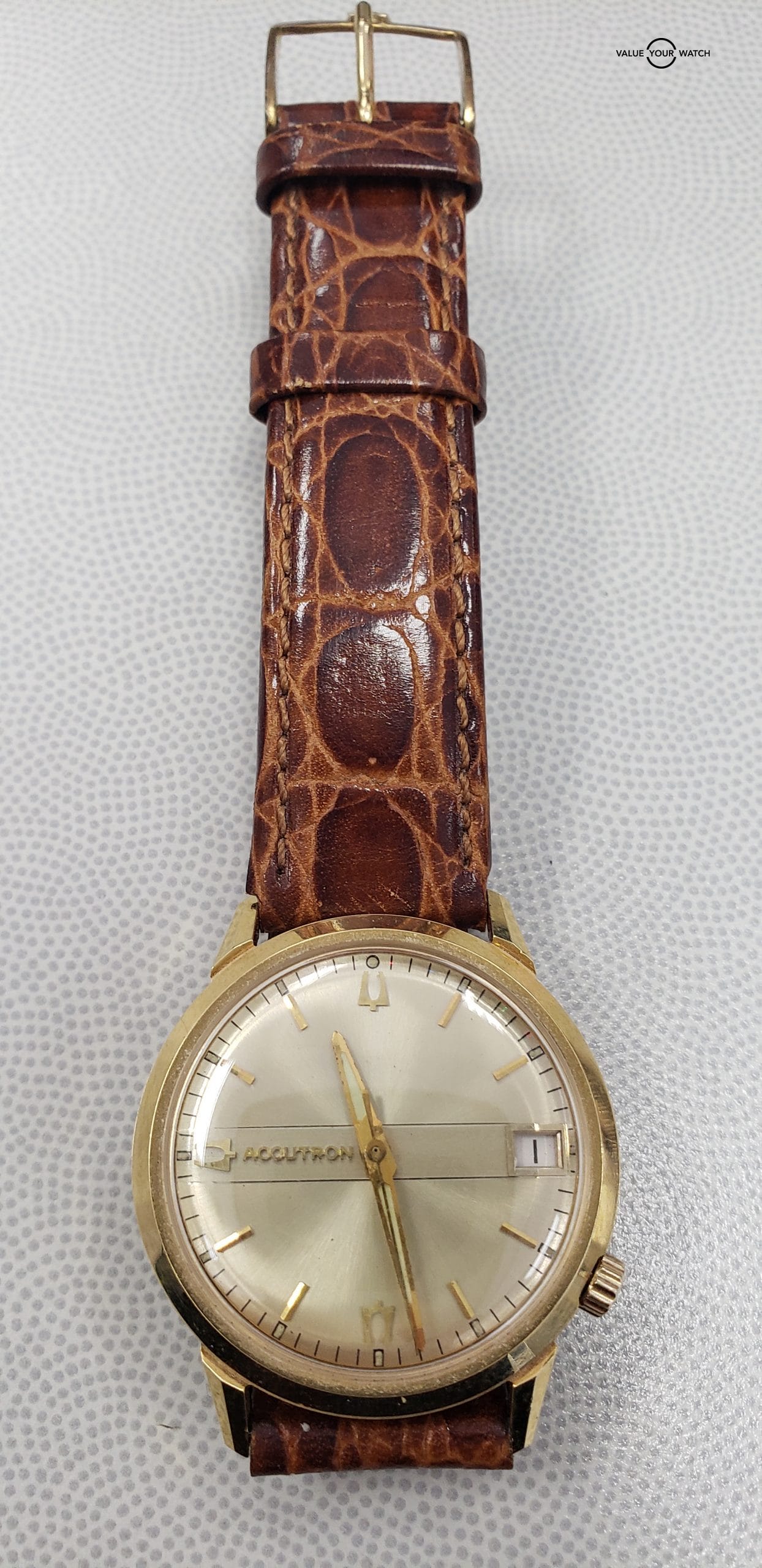 Bulova on sale accutron gold