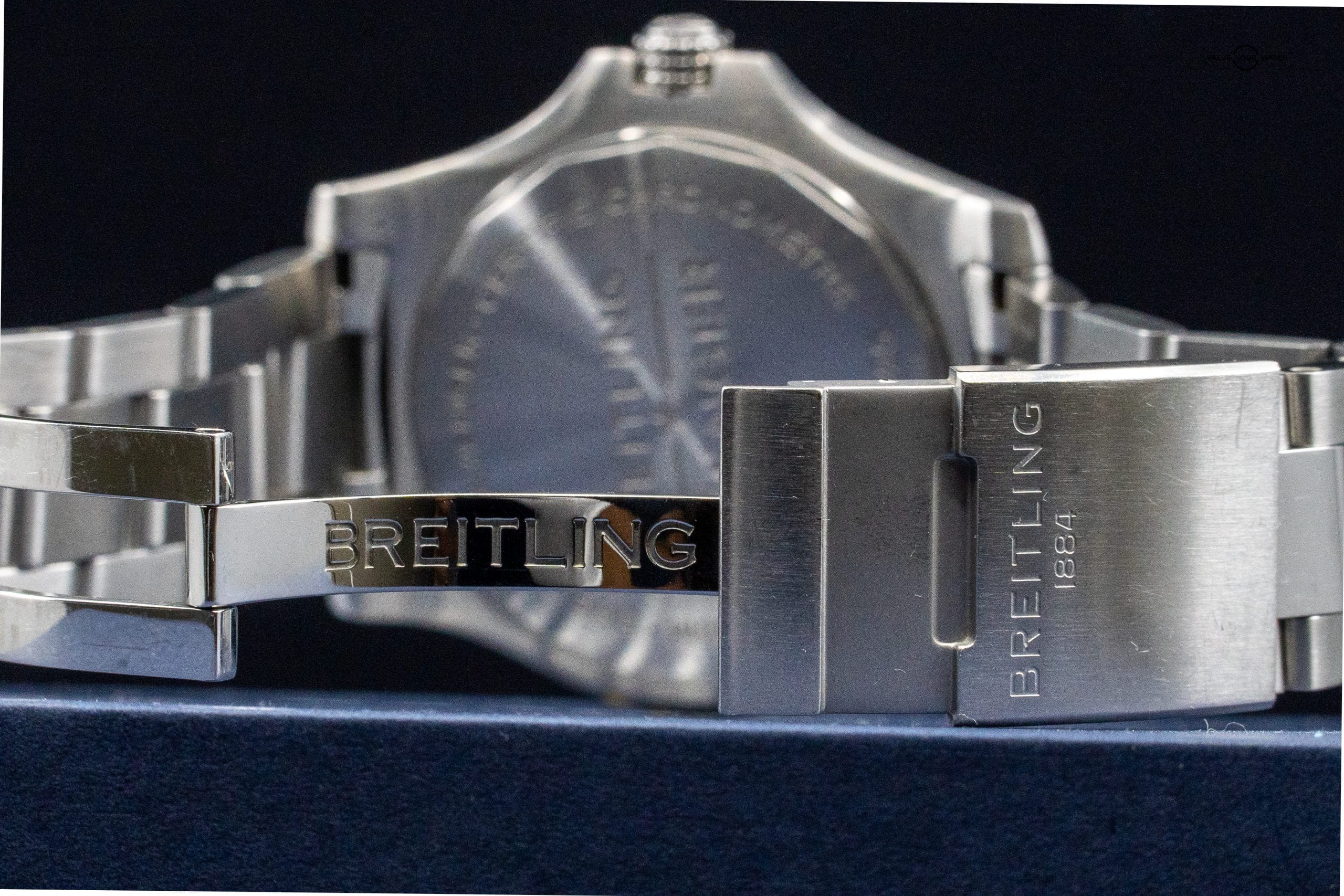 Breitling Avenger Automatic GMT 45 Steel Blue Dial Mens Watch - Image 5