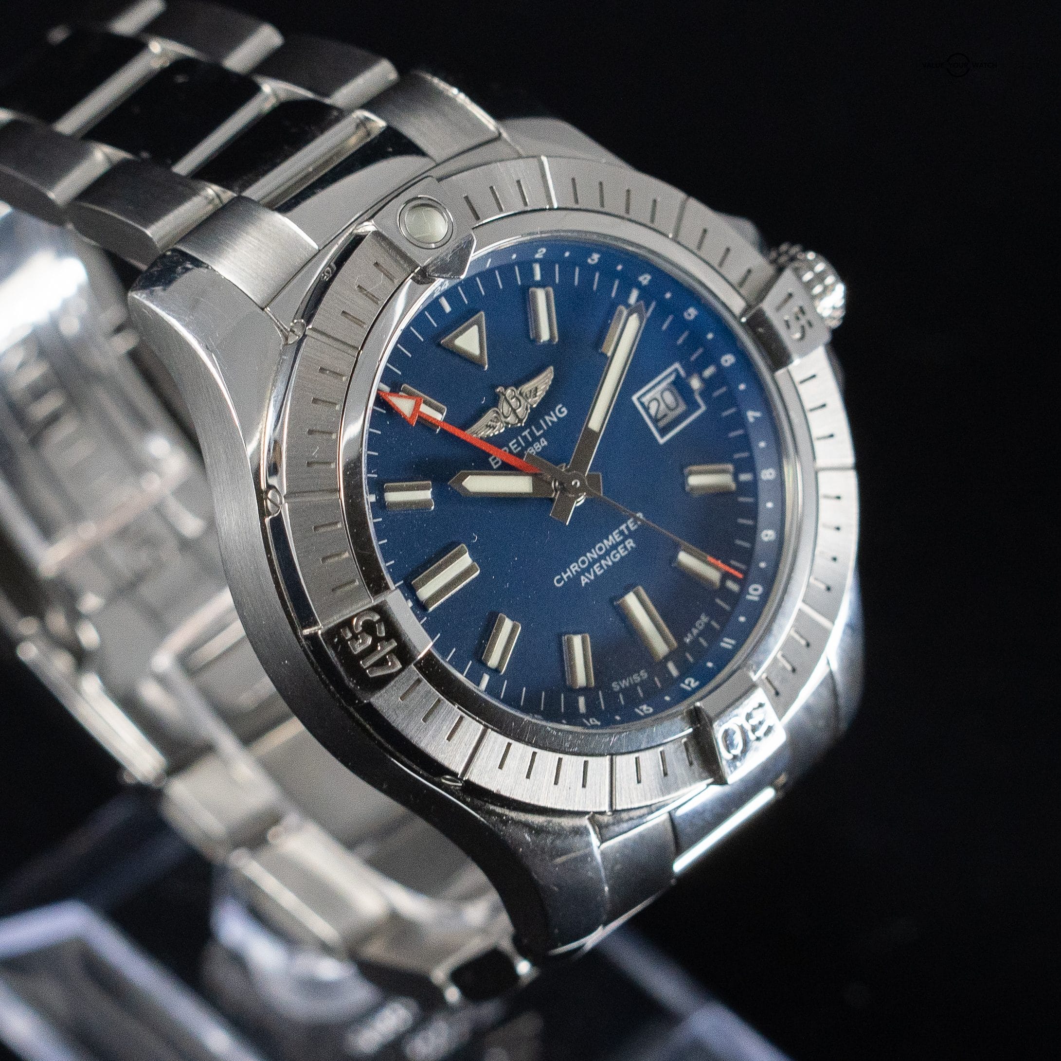 Breitling Avenger Automatic GMT 45 Steel Blue Dial Mens Watch - Image 4