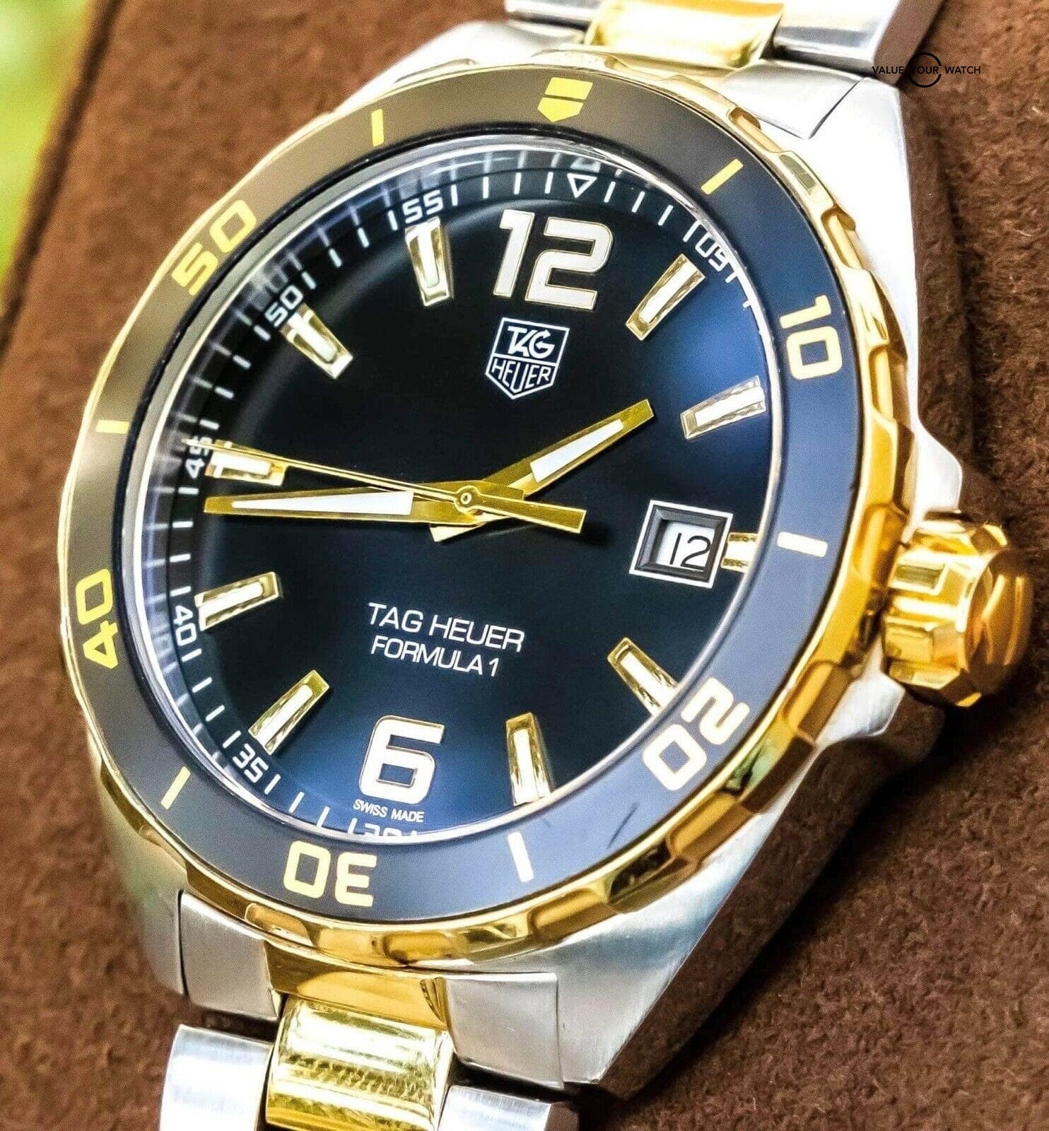 Tag heuer formula deals 1 gold and black