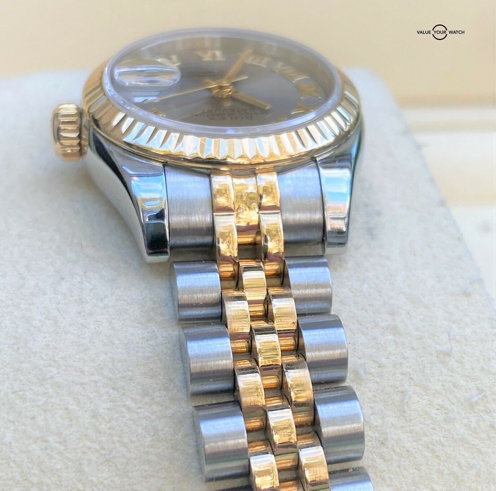 Rolex Datejust Ladies 18k Yellow Gold Stainless Steel 179173 26mm - Image 3