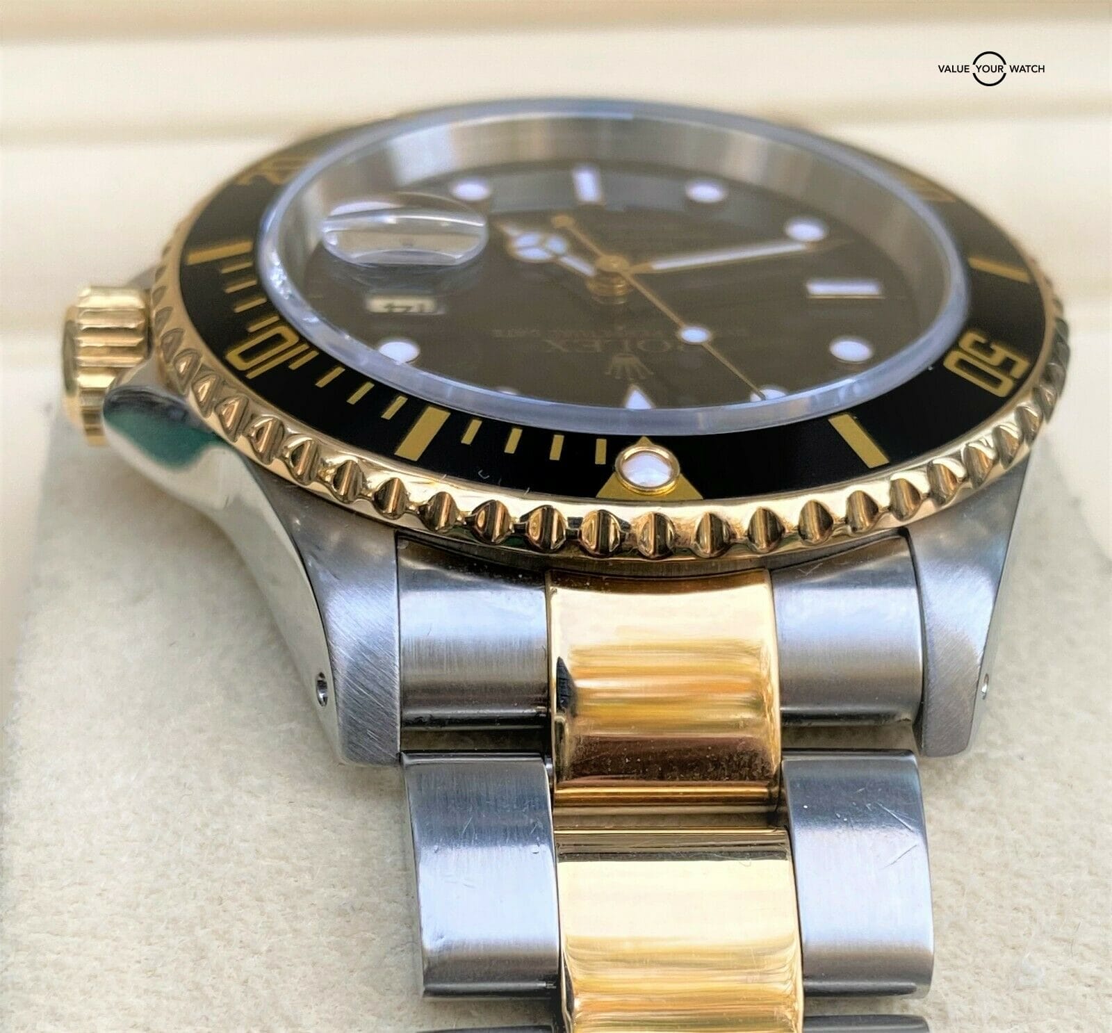 Rolex Submariner 16613 Black 18K Yellow Gold/Stainless Steel BOX/PAPERS - Image 4