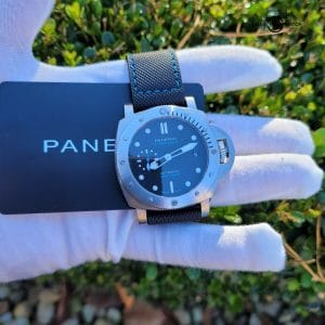 Panerai Submersible PAM973. Excellent condition. Watch and warranty card.