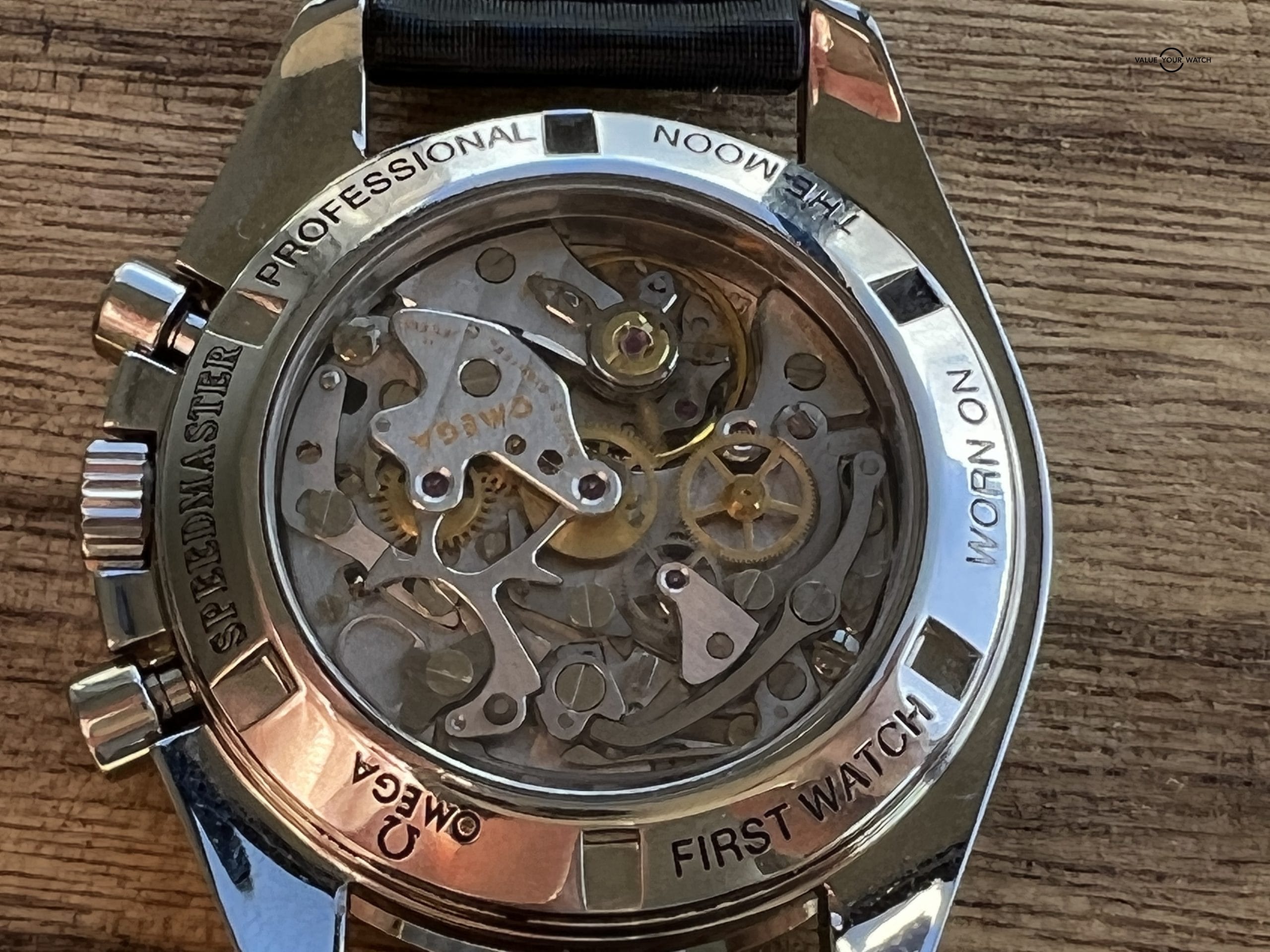 Speedmaster open online caseback