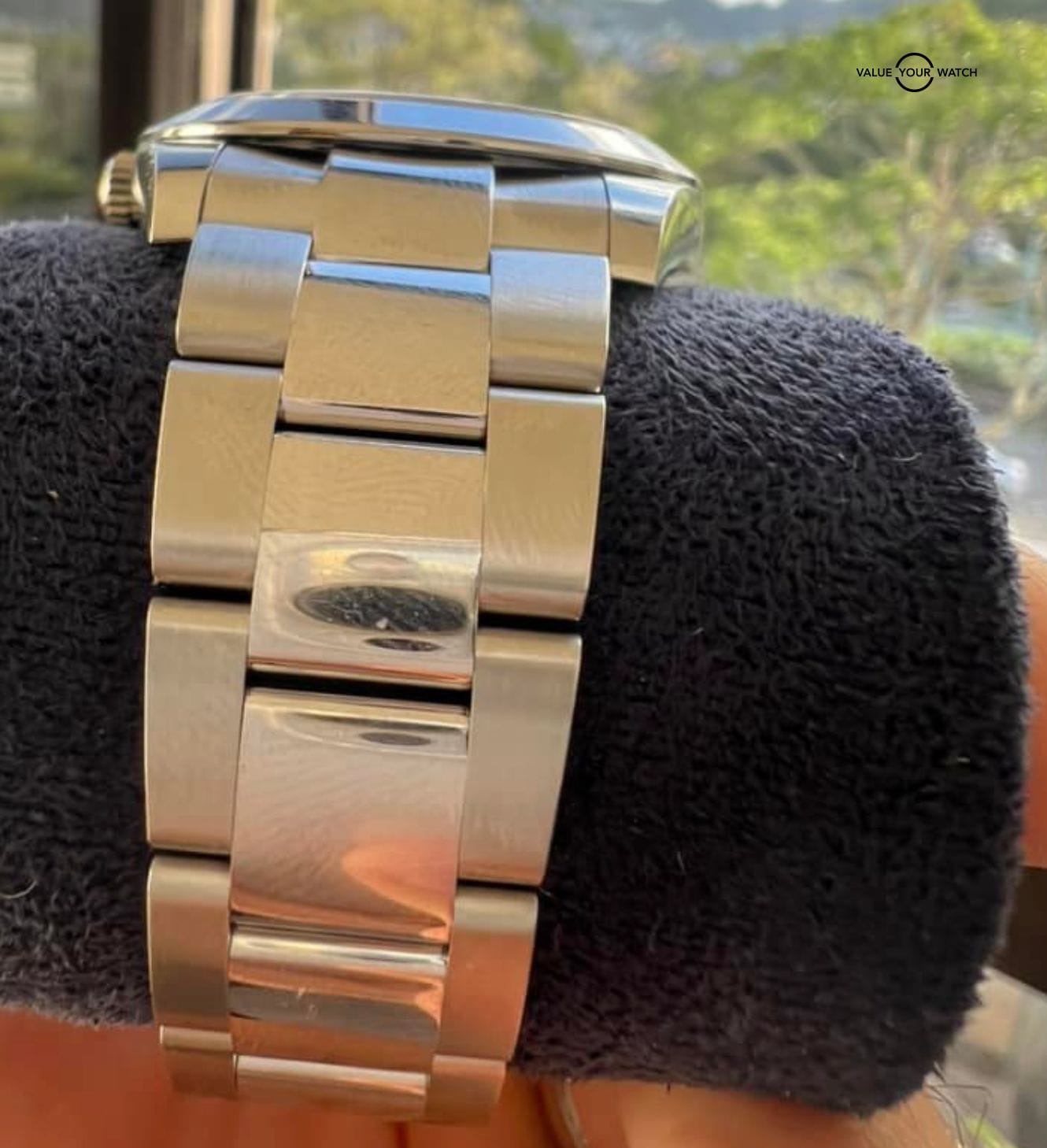 Rolex Datejust 41mm Smooth White Roman Dial Oyster 126300