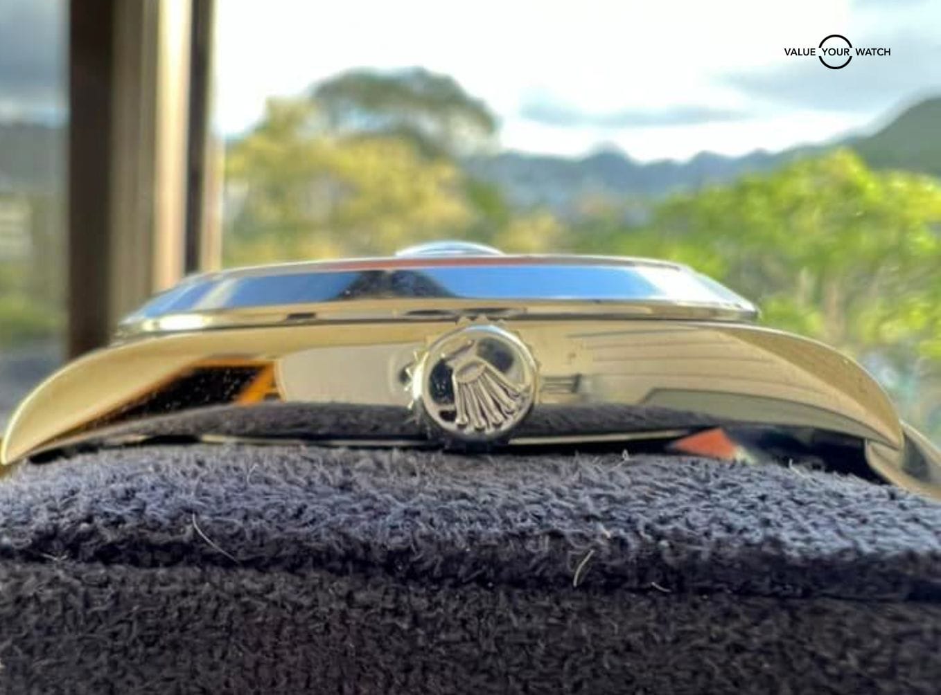 Rolex Datejust 41mm Smooth White Roman Dial Oyster 126300