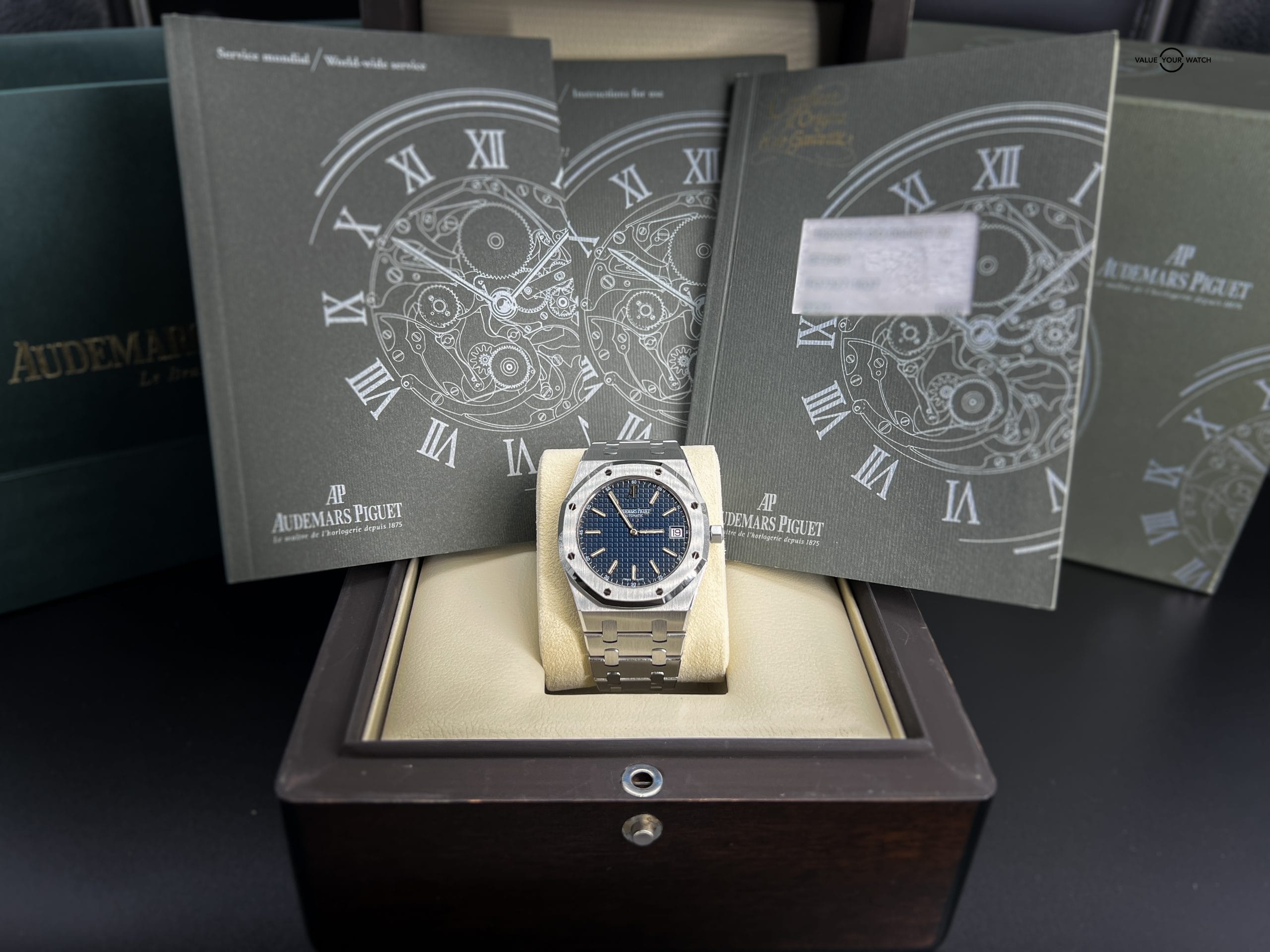 Audemars Piguet Royal Oak Jumbo Blue Dial - Image 6