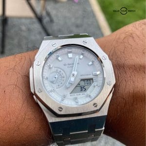 CasiOak GMA-2100 White on Steel Band