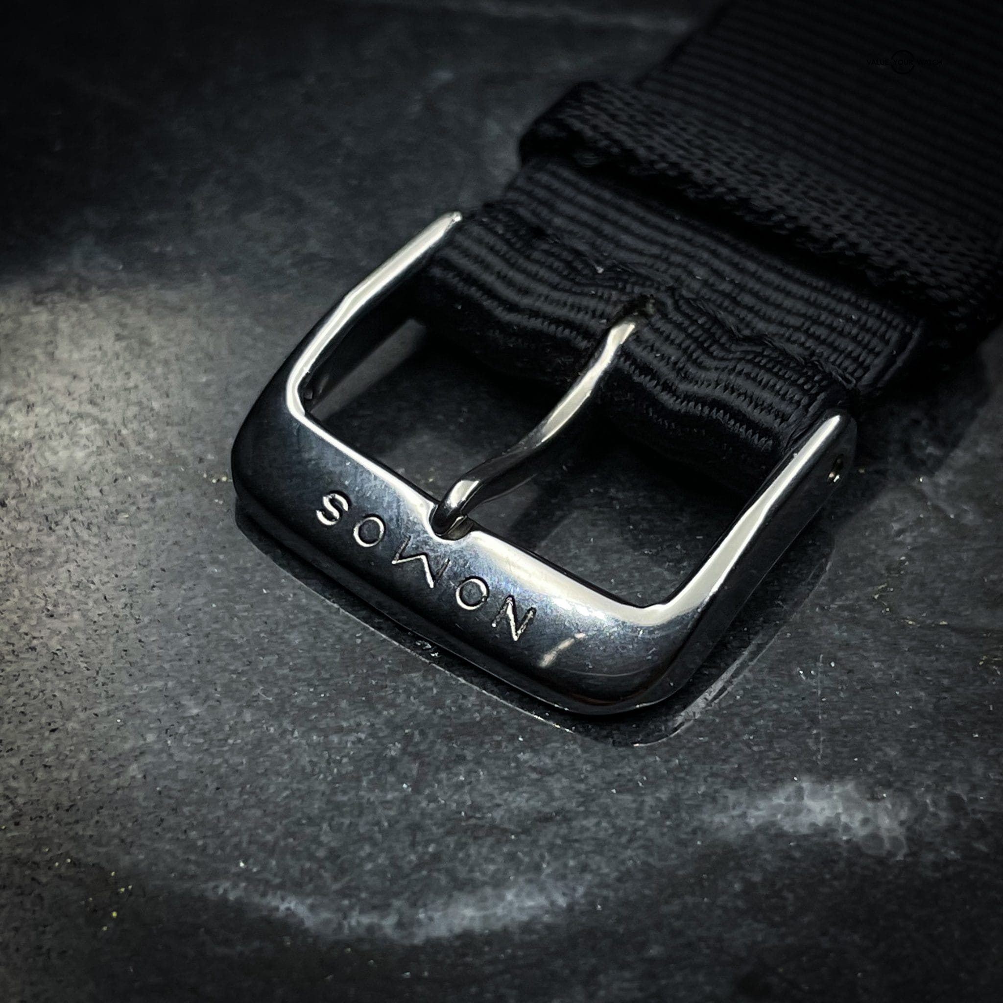 Nomos buckle deals