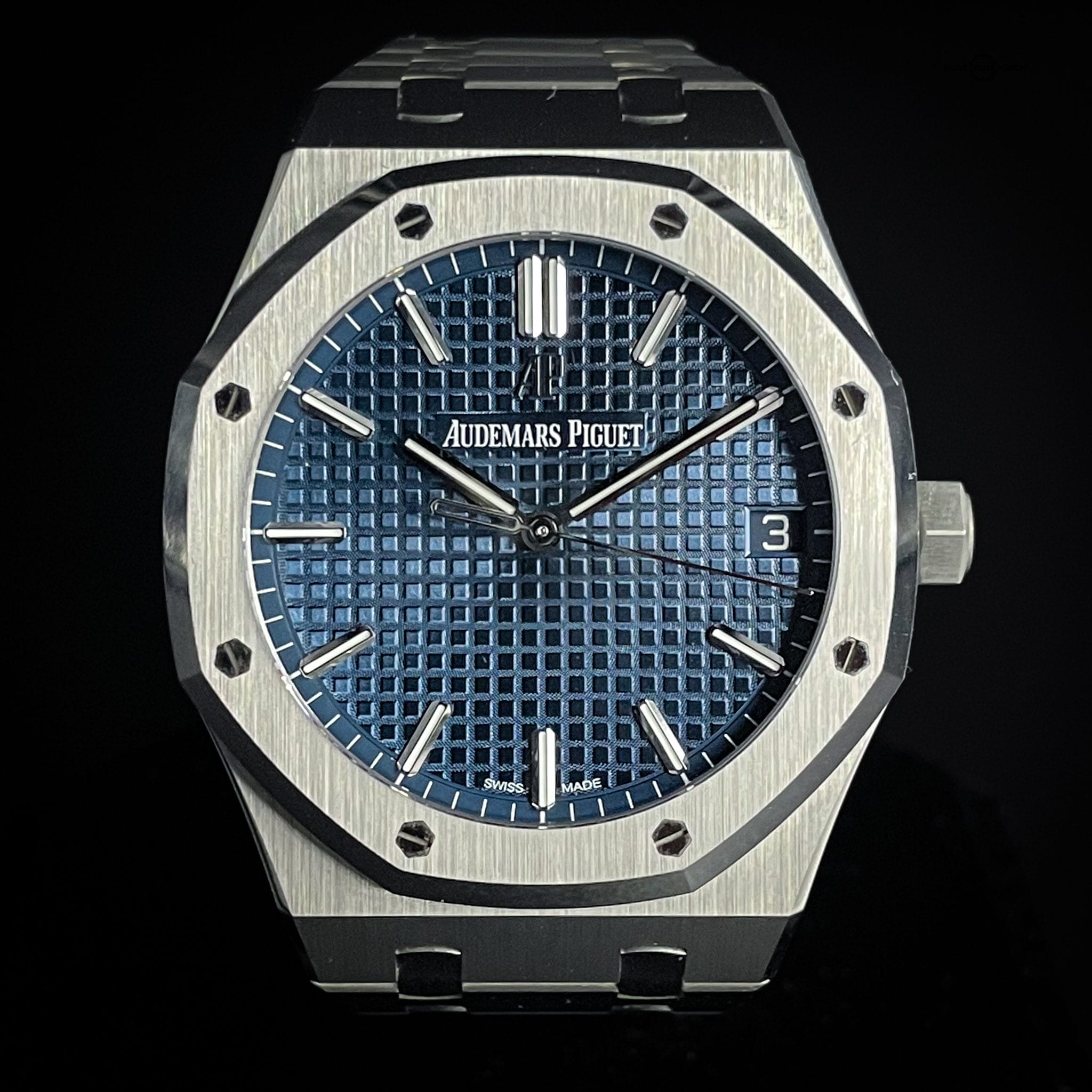 Audemars Piguet Royal Oak Selfwinding 15500ST Blue Dial - 10/2021 Full Set - Image 2