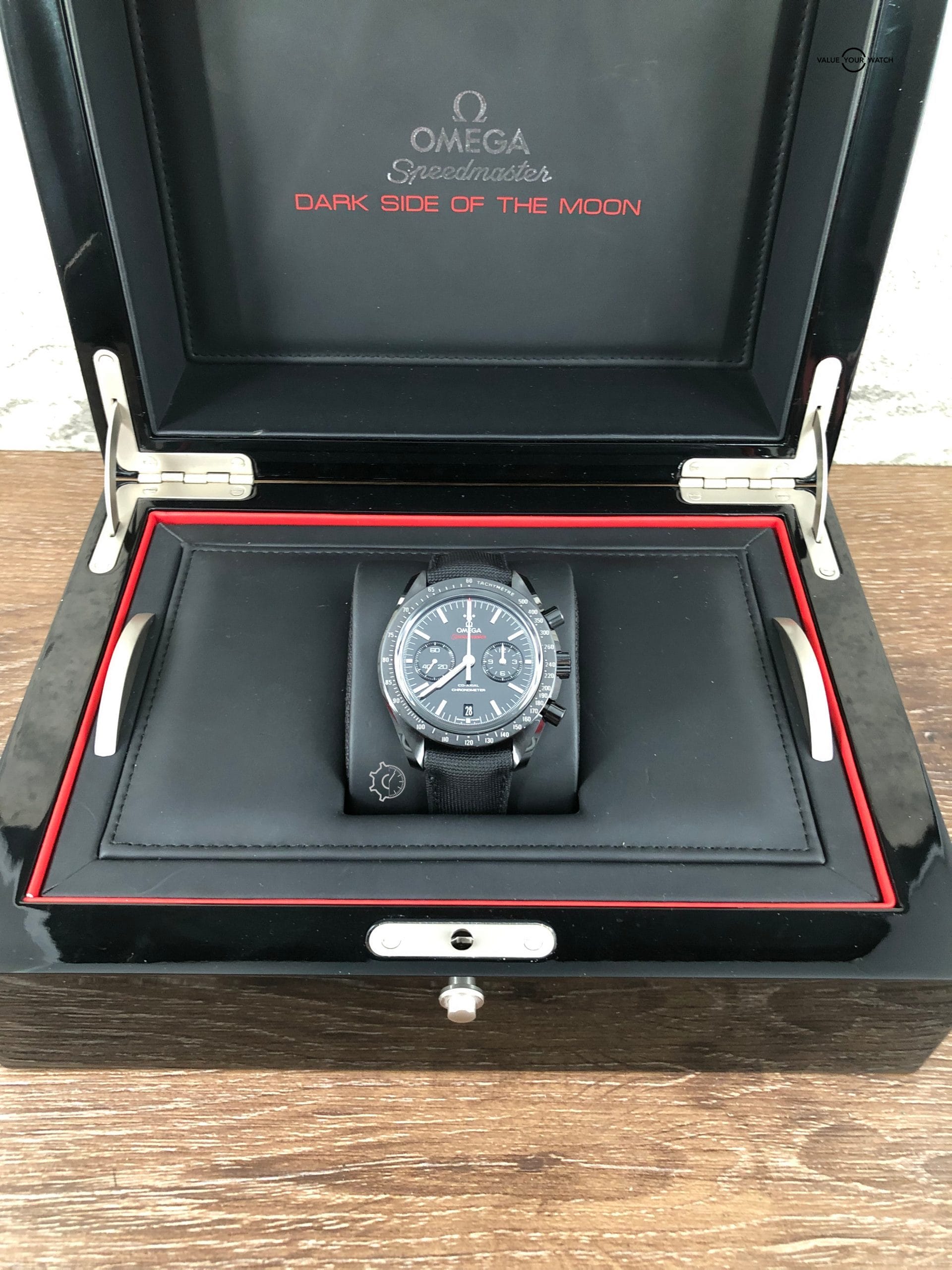 お買い得モデル Darkside Speedmaster Omega of Box Ceramic 44.25mm Moon the 時計