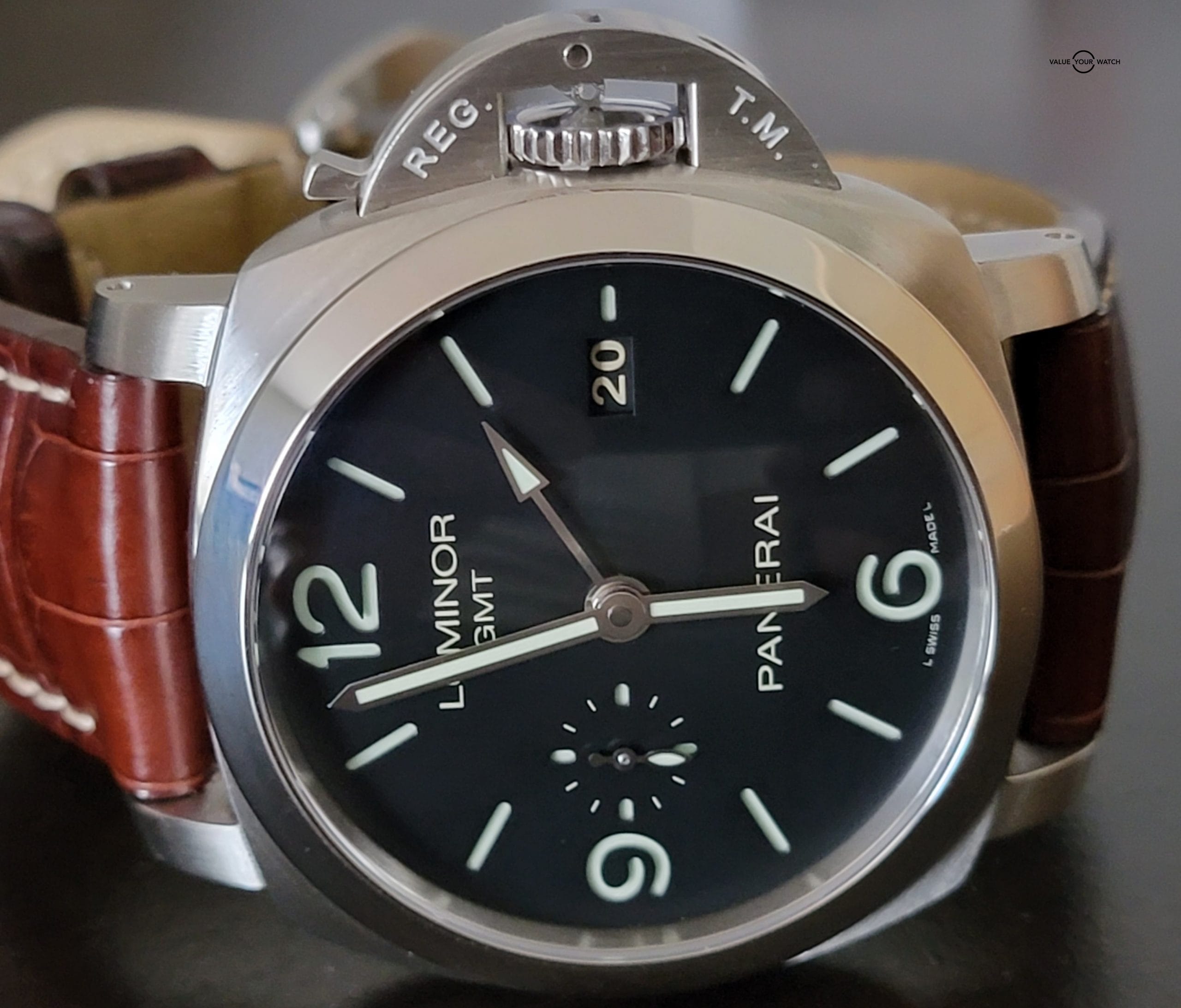 Panerai Luminor 1950 3 Days GMT Black Dial Automatic Complete Set 44mm - Image 4