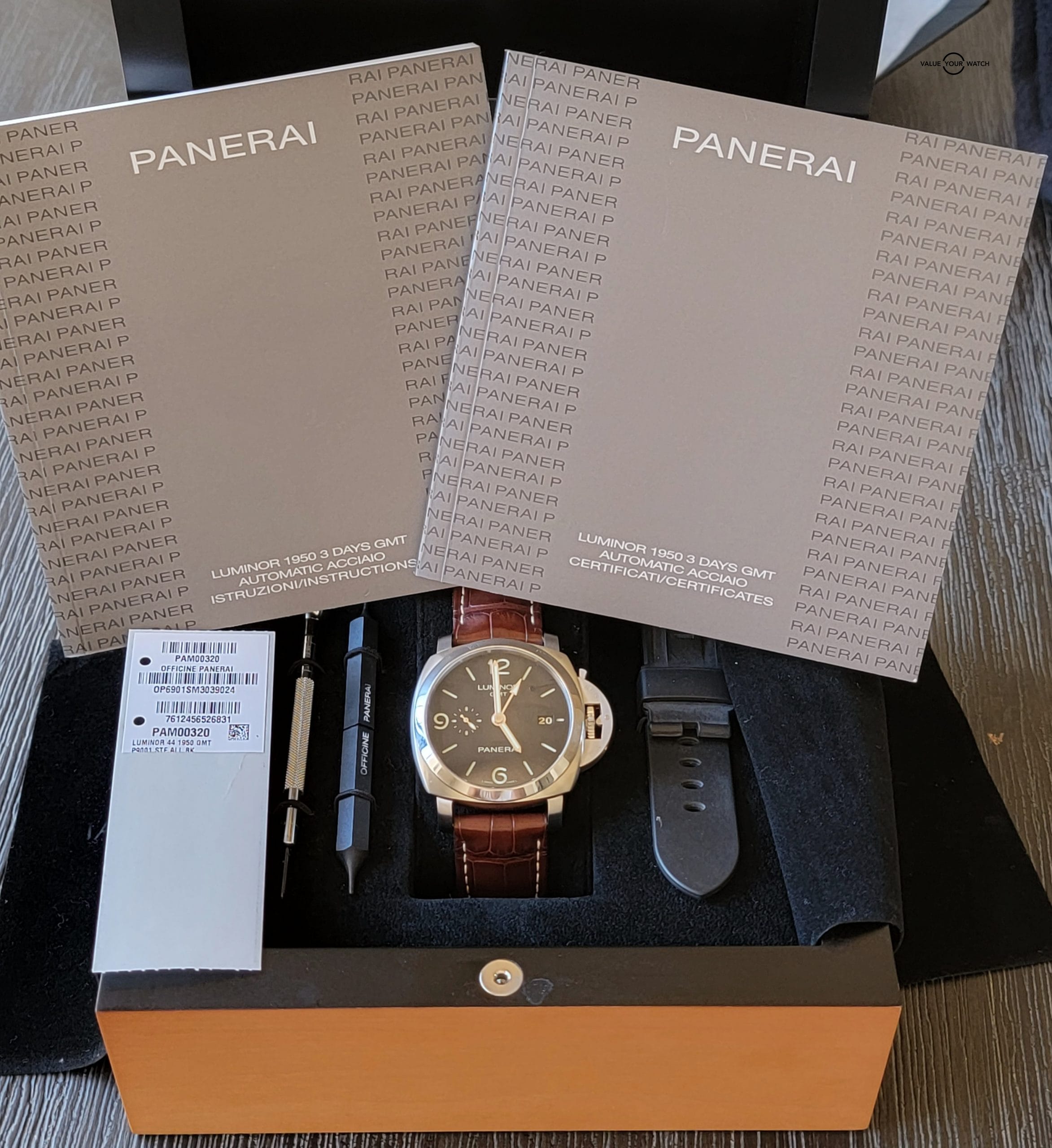 Panerai Luminor 1950 3 Days GMT Black Dial Automatic Complete Set 44mm - Image 5