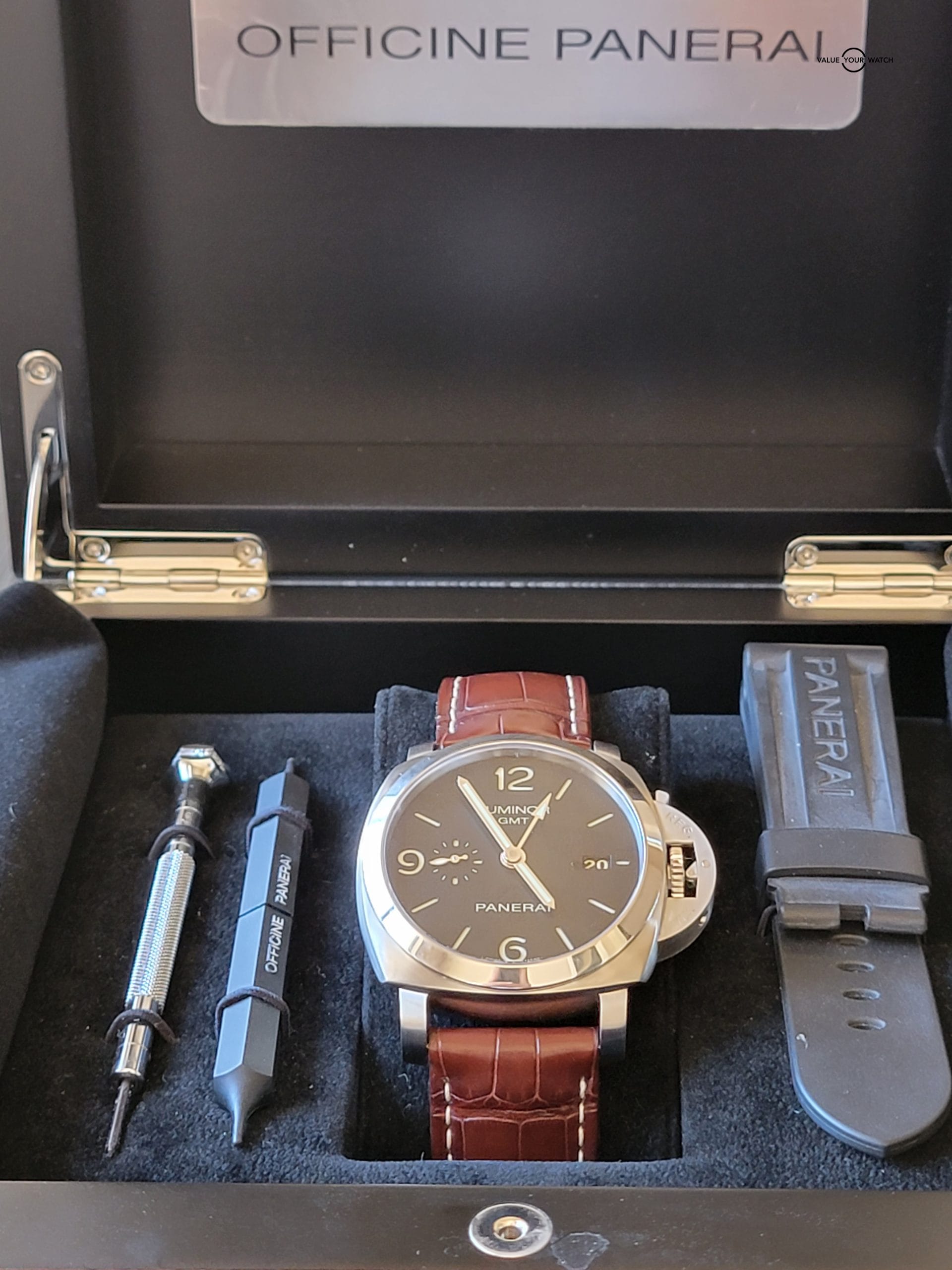 Panerai Luminor 1950 3 Days GMT Black Dial Automatic Complete Set 44mm - Image 8