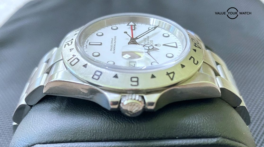 Rolex Explorer II Polar (16570) F-Serial - Image 2