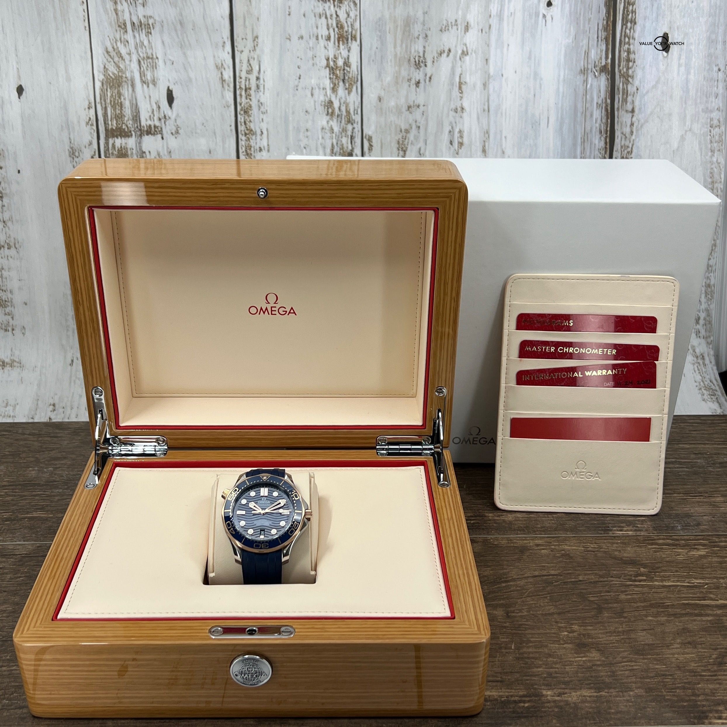 OMEGA Seamaster Diver 300M Co-Axial Blue Wave Ceramic Sedna Gold Warranty B&P - Image 2