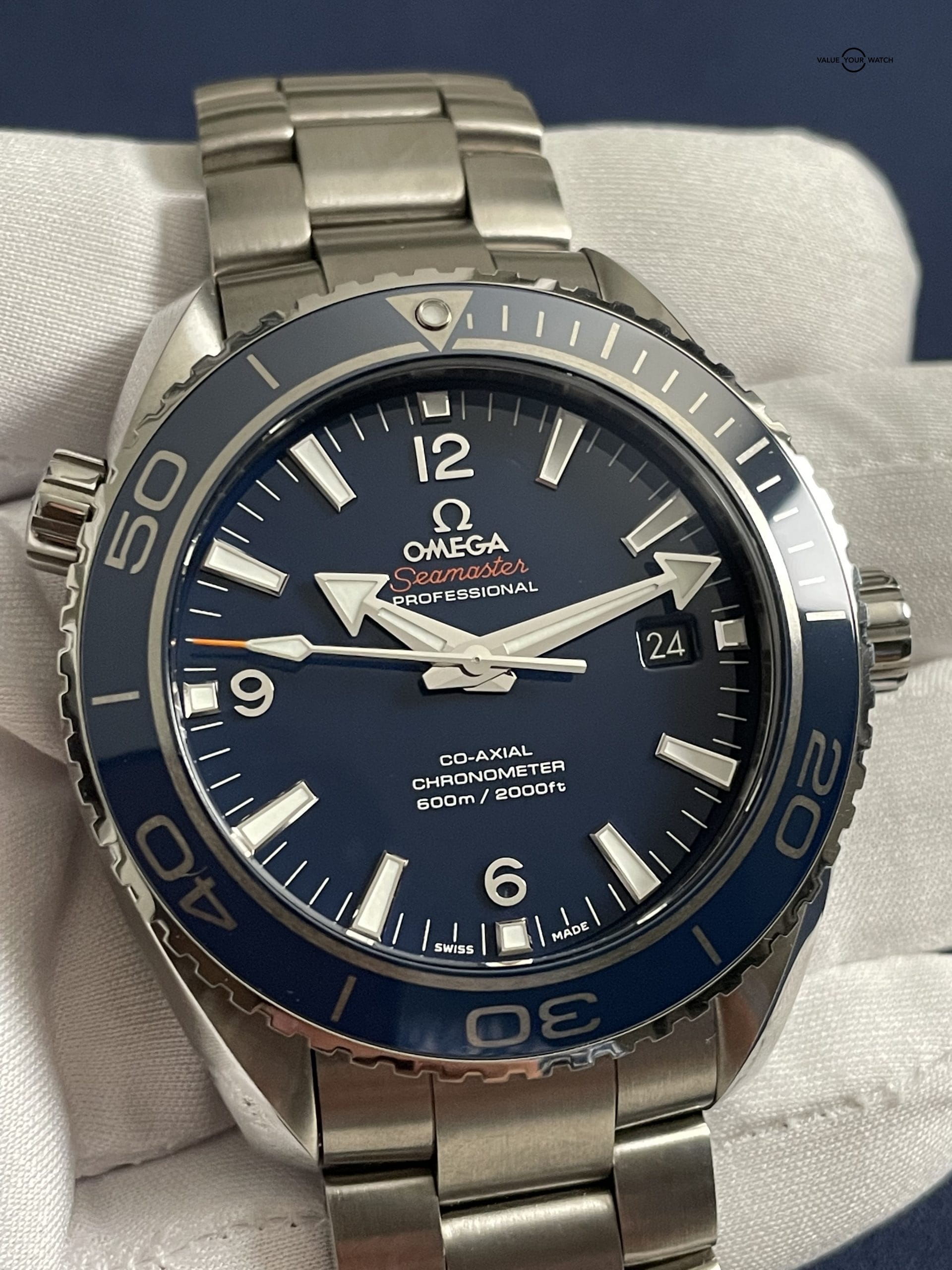 Omega Seamaster Planet Ocean 600M Blue Titanium 45.5mm – 232.90.46.21.03.001 – Box & Papers + Extra Strap! - Image 5