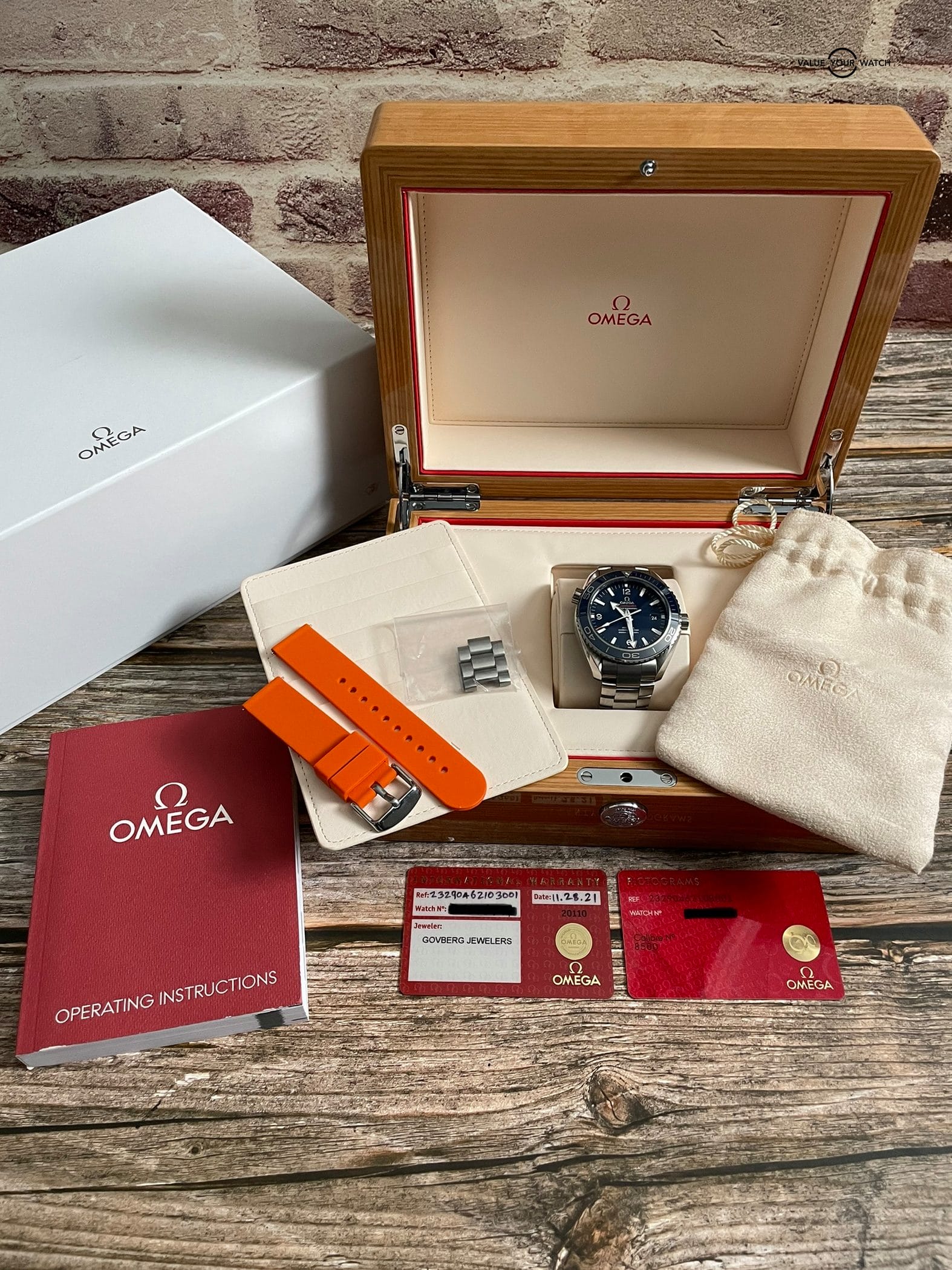 Omega Seamaster Planet Ocean 600M Blue Titanium 45.5mm – 232.90.46.21.03.001 – Box & Papers + Extra Strap! - Image 8