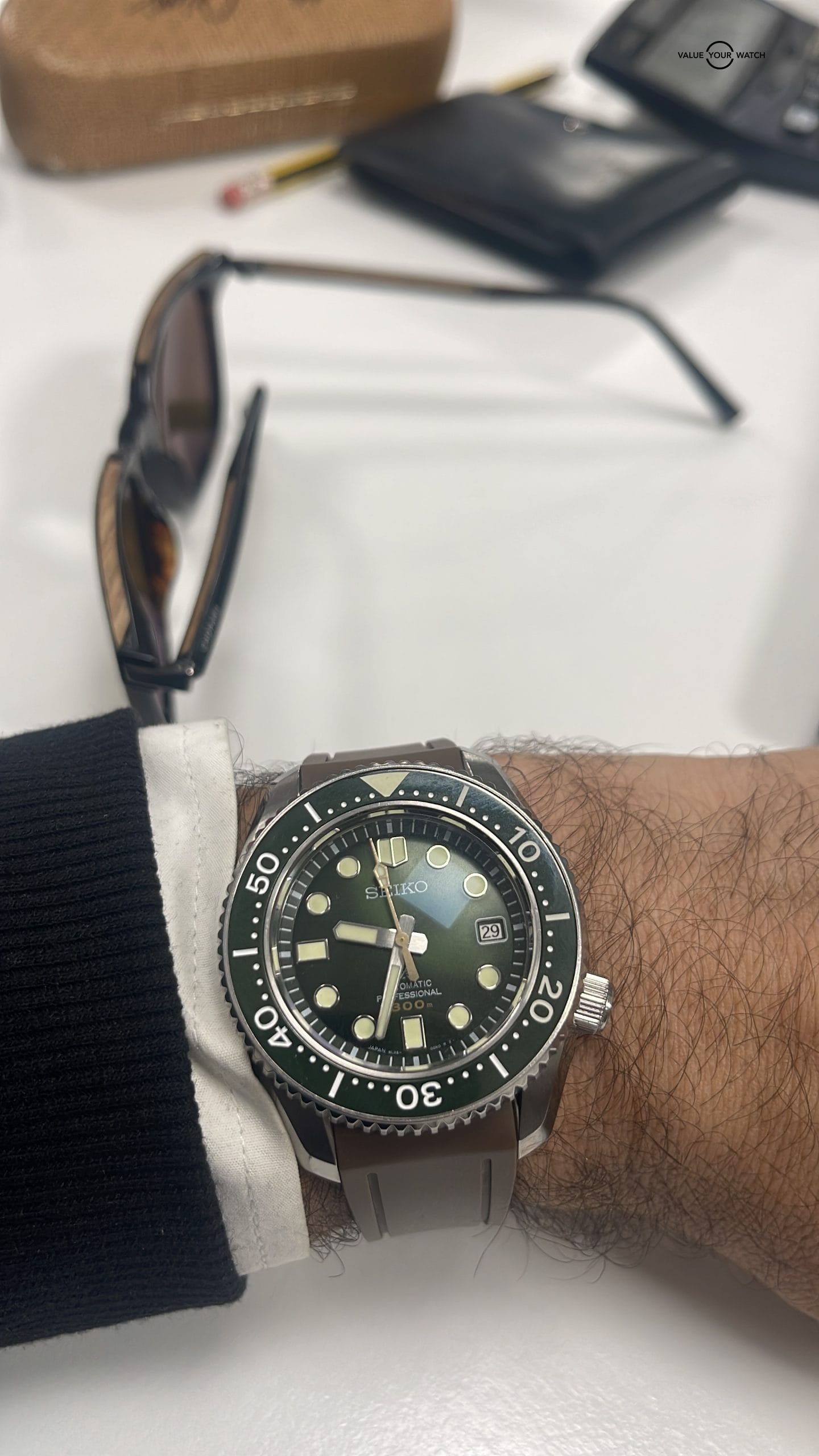 Seiko Marine Master SLA019 all green limited to 1986 : Value Your Watch