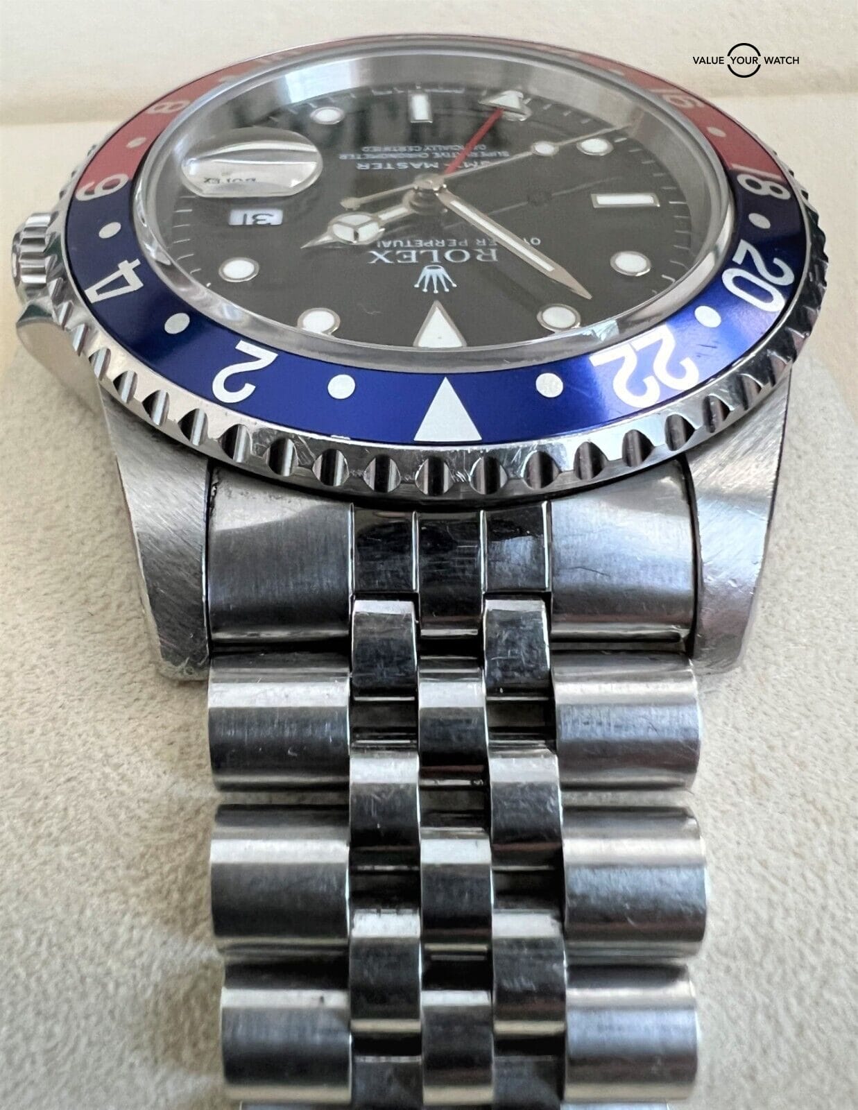 1996 Rolex GMT Master 16700 40mm PEPSI PATINA BOXES/PAPERS! - Image 6