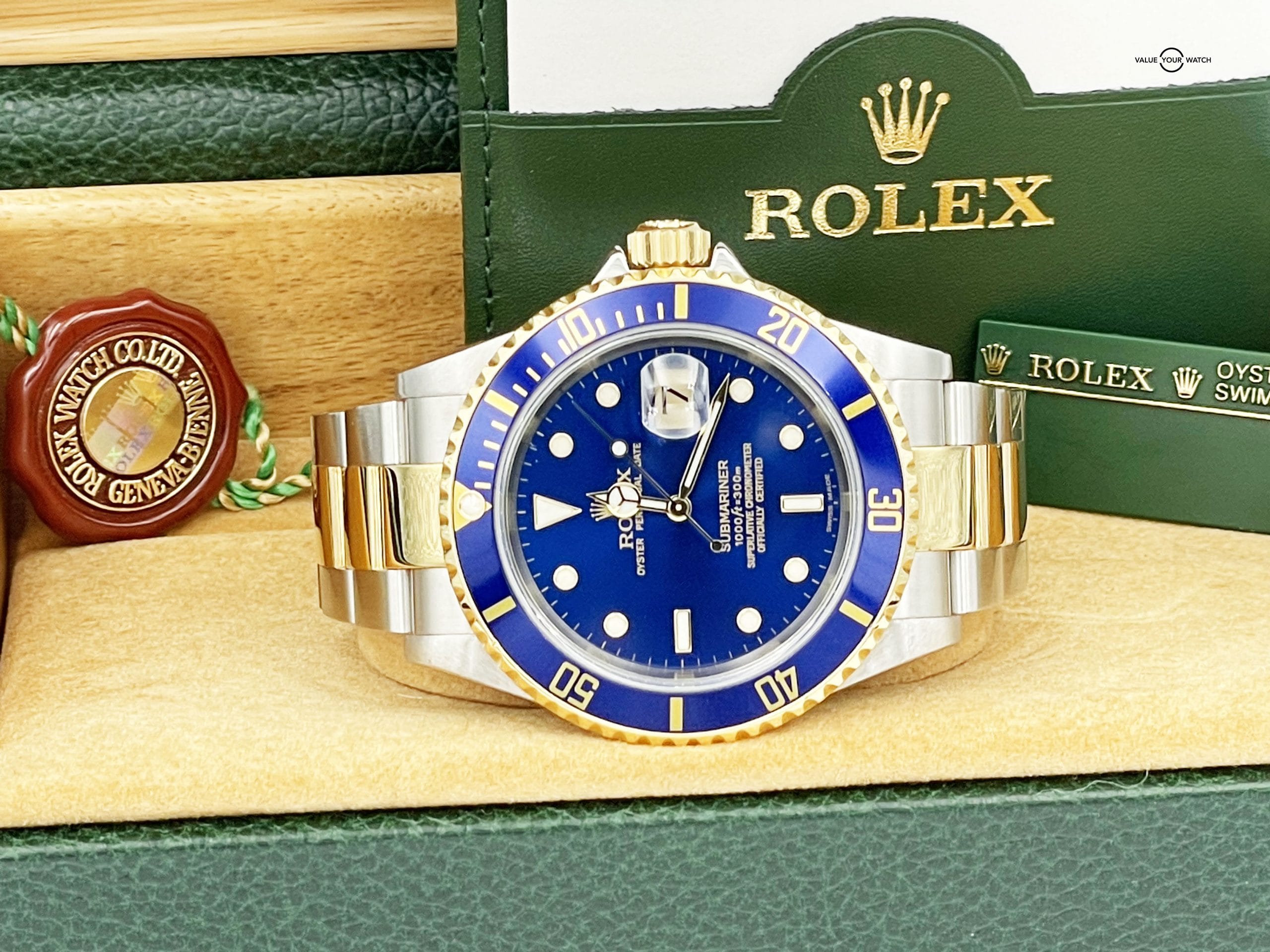 FS - Rolex Submariner 16613 18K yellow Gold/Steel Box/Paper, 2004 - $14,959 - Image 2