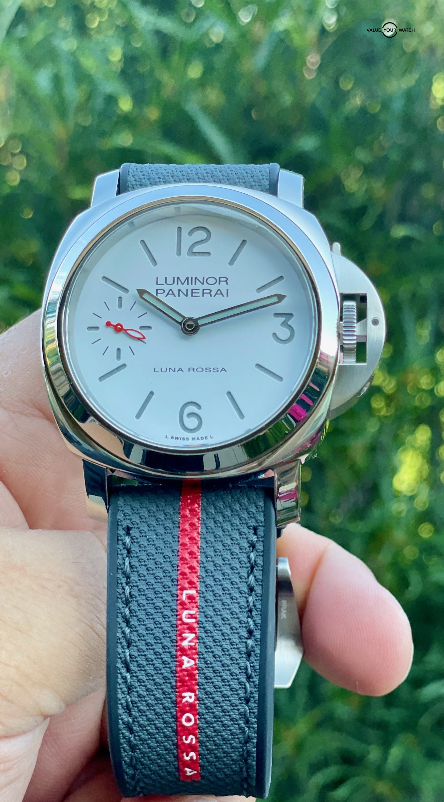 Panerai luna rossa race against online time