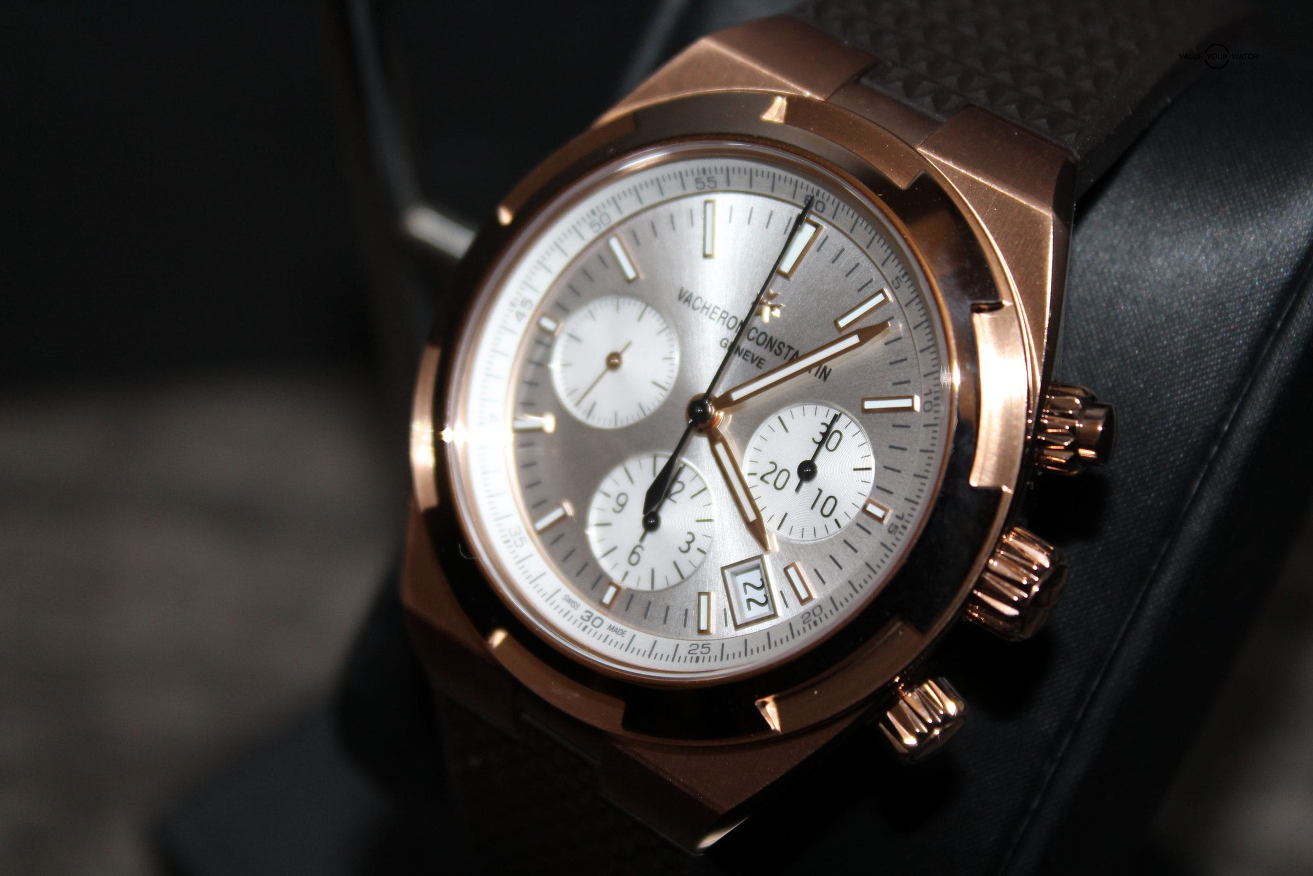 Vacheron Constantin Overseas Chronograph 18K Rose Gold 22K Caseback BNIB 2022
