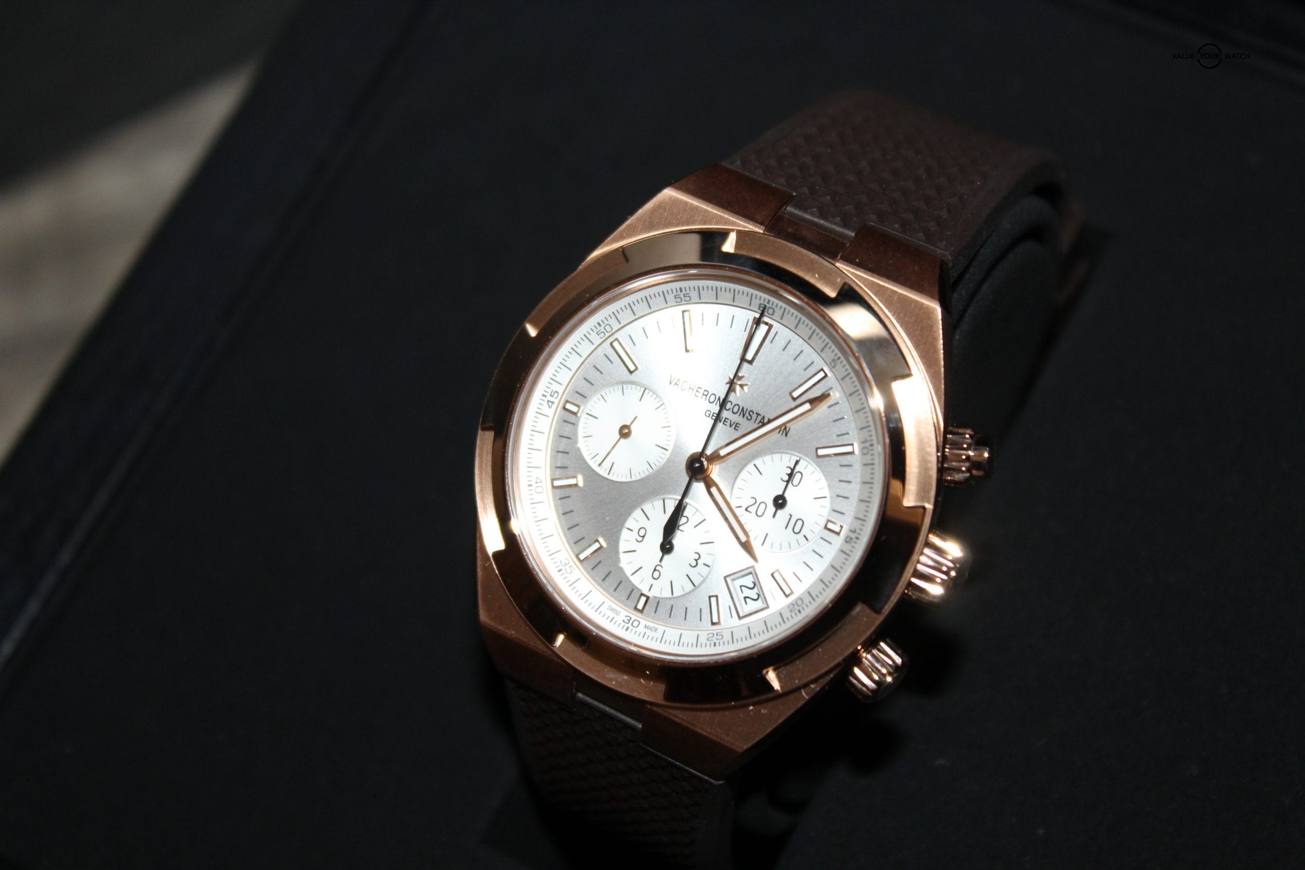 Vacheron Constantin Overseas Chronograph 18K Rose Gold 22K Caseback BNIB 2022 - Image 2