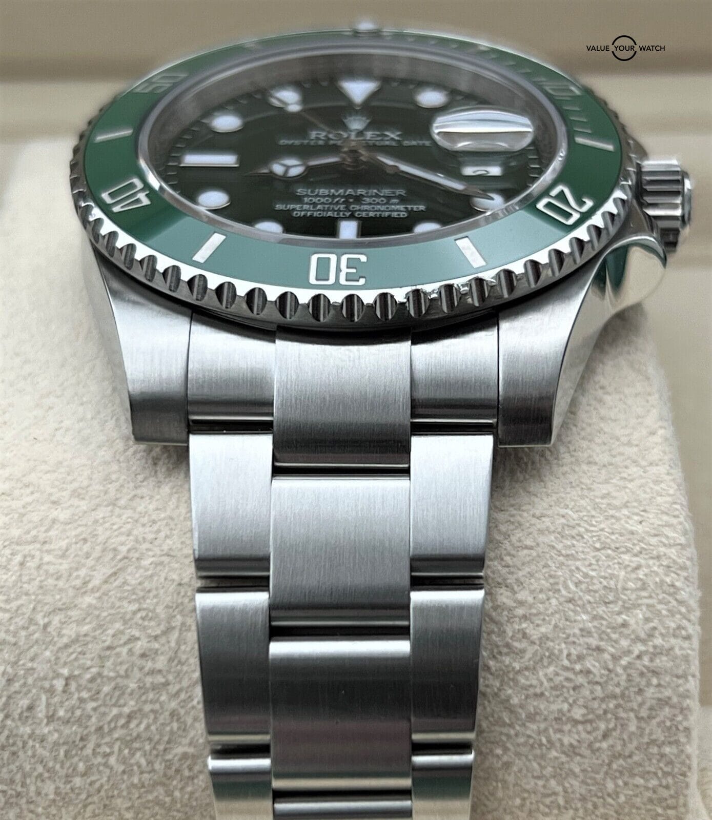 Rolex Submariner HULK 116610LV 40mm Green Dial BOXES/PAPERS/SERVICED! - Image 8