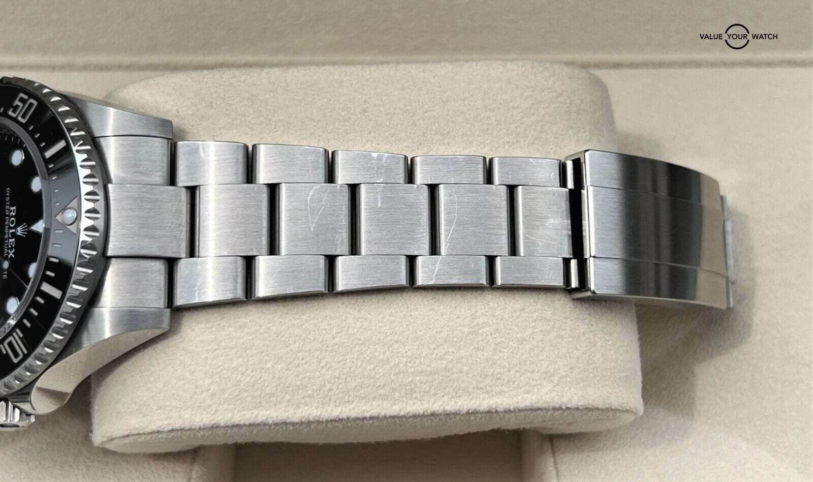 Rolex Sea-Dweller 126600 43mm Red Letter 2022 BOXES/PAPERS! - Image 9