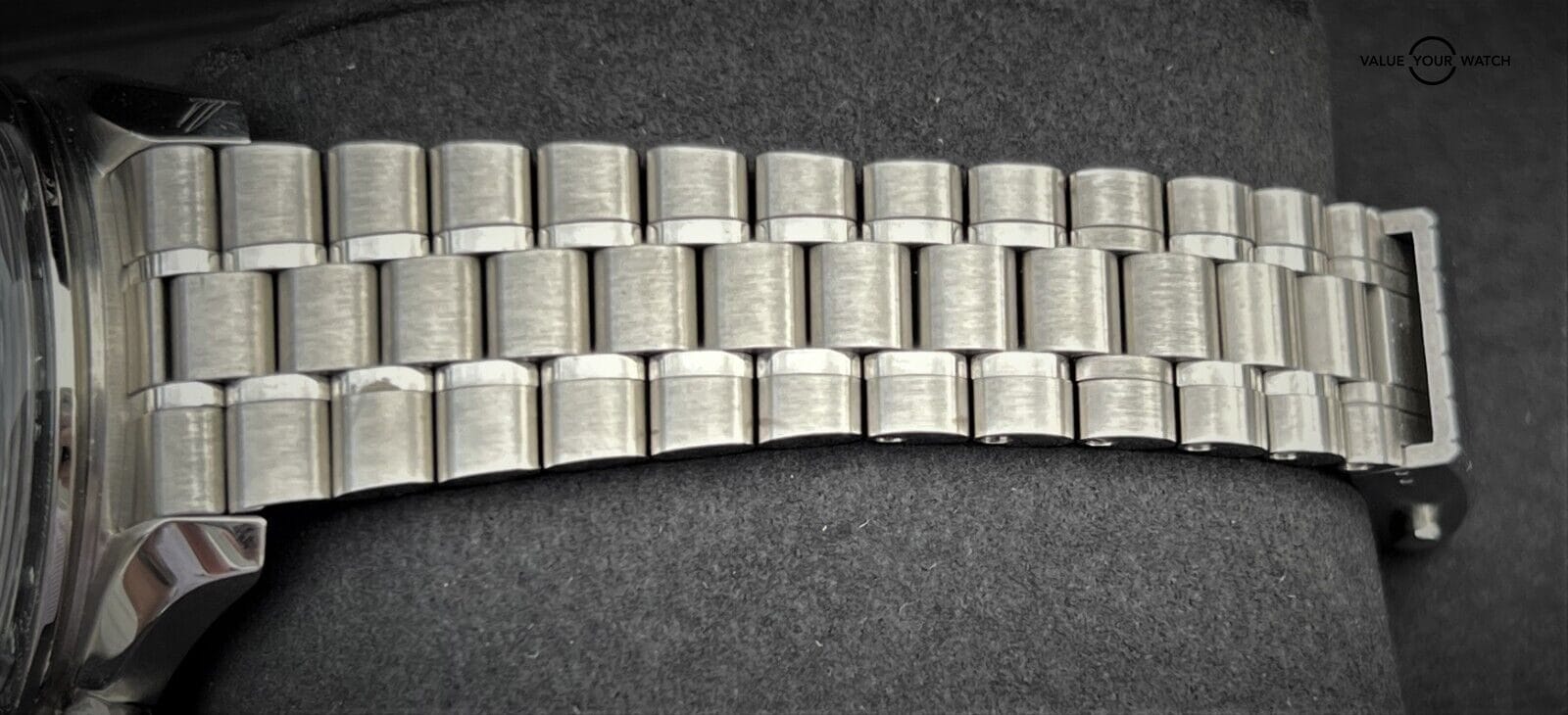 Omega Speedmaster Moonwatch Sapphire 3861 42mm 2021 BOXES/PAPERS/MINT! - Image 9