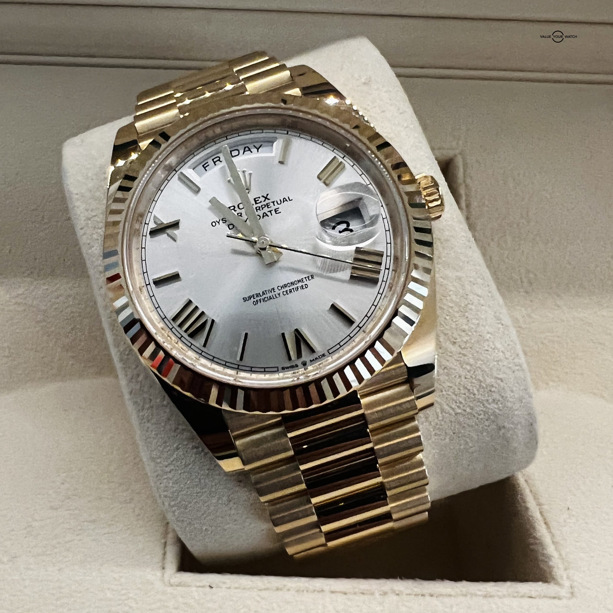 ROLEX DAY DATE SILVER ROMAN DIAL 18K YELLOW GOLD PRESIDENTIAL 2022 - Image 3