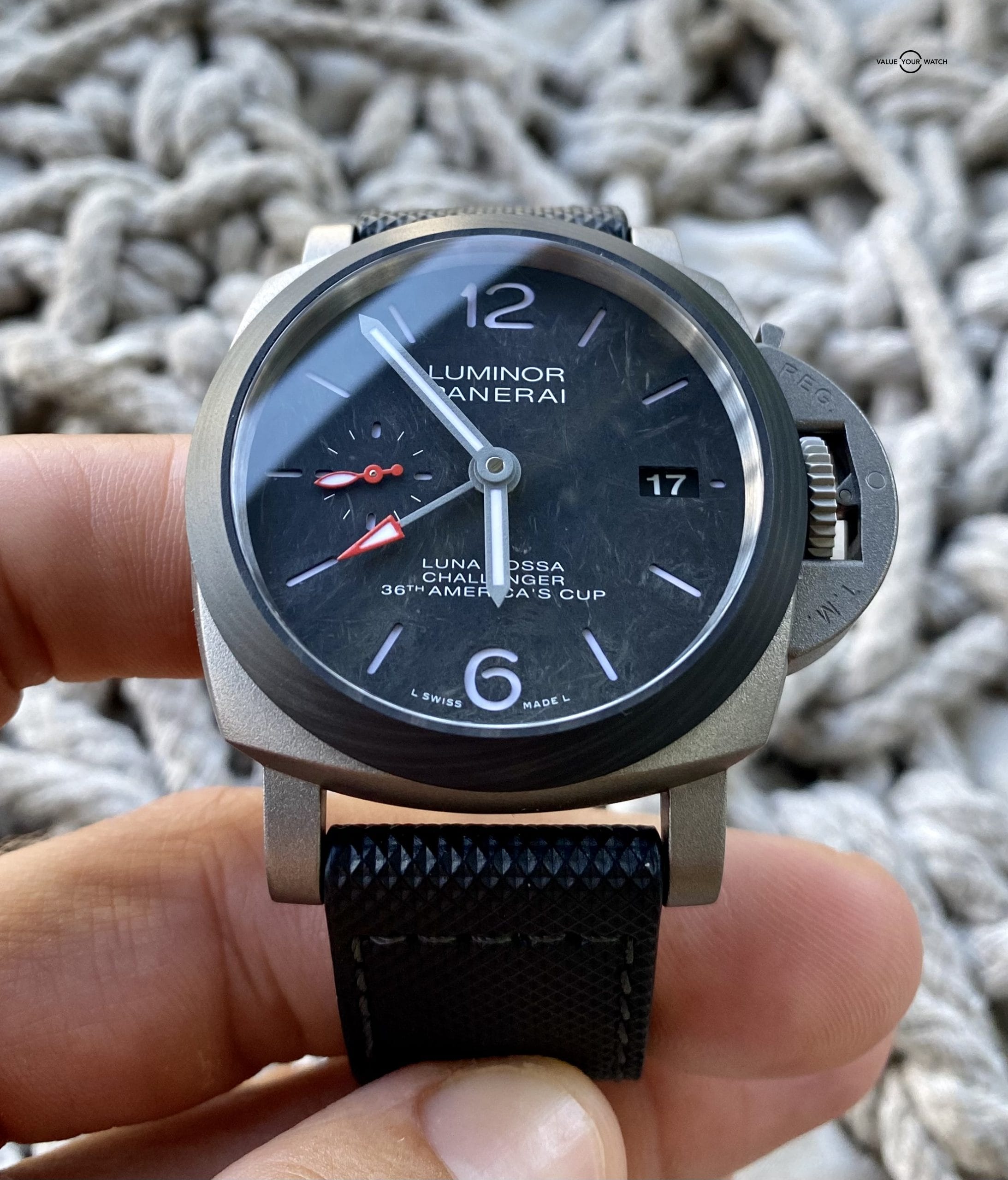 Panerai Luminor 42mm Luna Rossa Limited Edition - Image 2