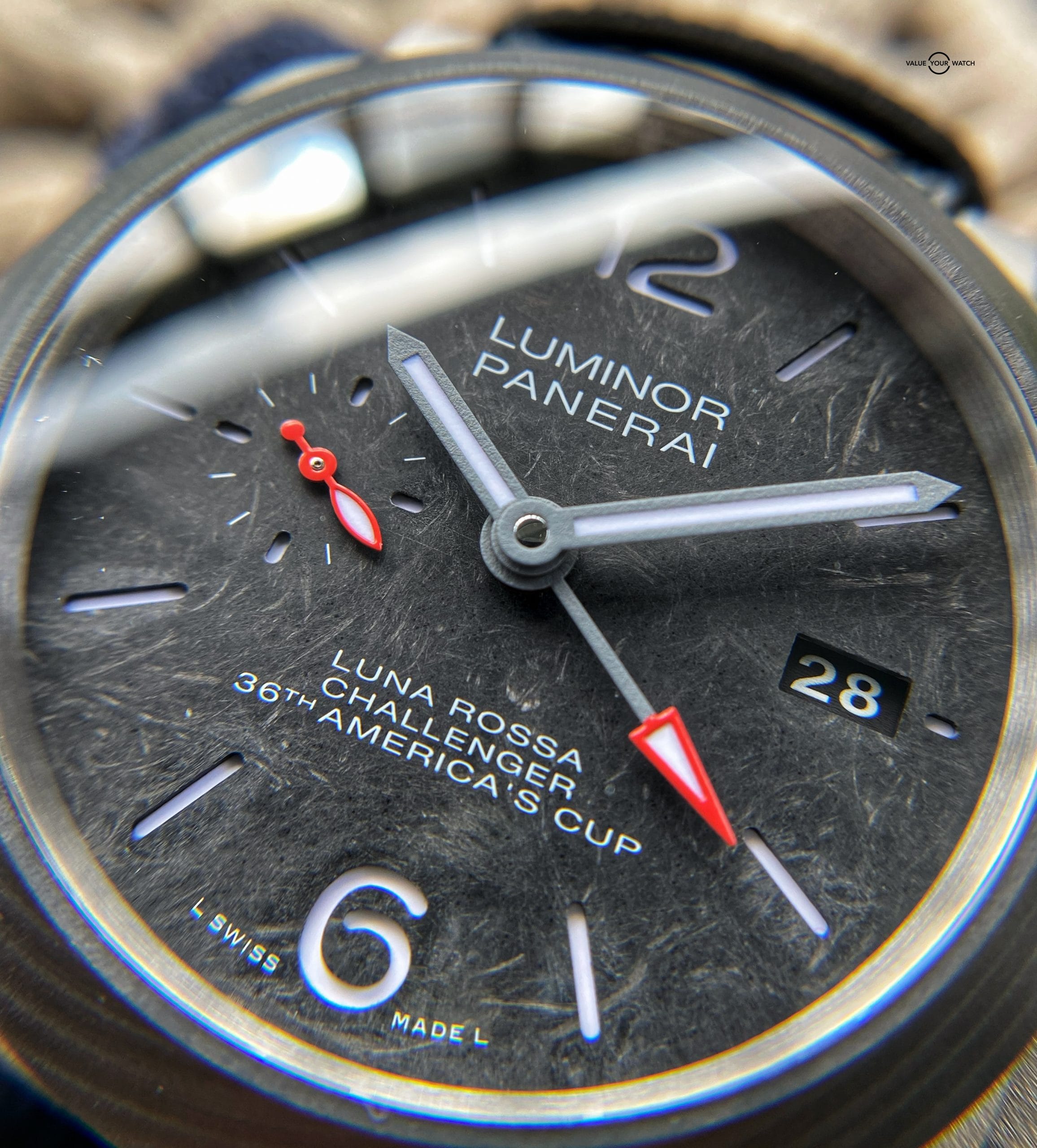 Panerai Luminor 42mm Luna Rossa Limited Edition - Image 4