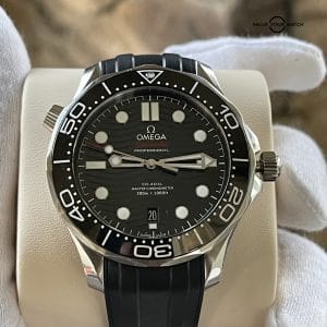Omega Seamaster Diver 300M Co-Axial Master Chronometer. 210.32.42.20.01.001