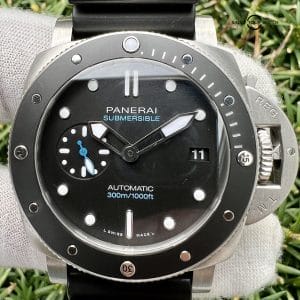 Panerai Submersible Men's Black Watch 42mm Complete Box And Papers - PAM00683 d