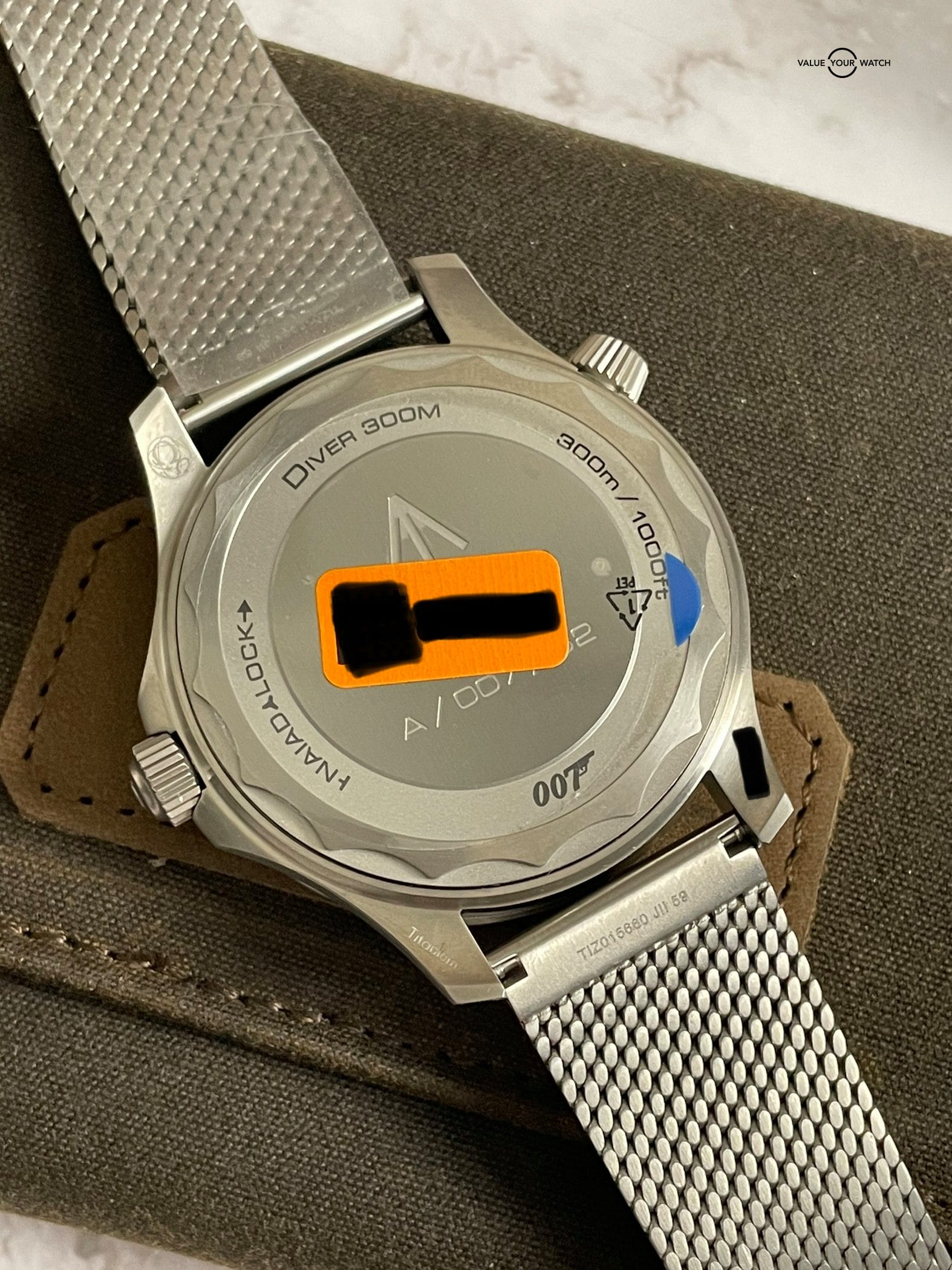 Omega Seamaster Diver 300M 007 Edition Titanium NTTD – NEW Full Set! - Image 4