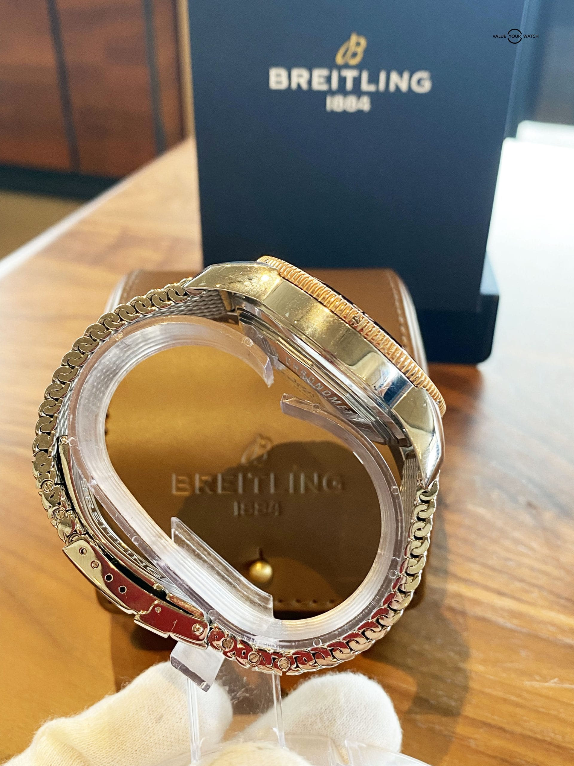 Breathing Super Ocean Heritage Chronograph U13313121B1A1 Under Manufacturers warranty - Image 4