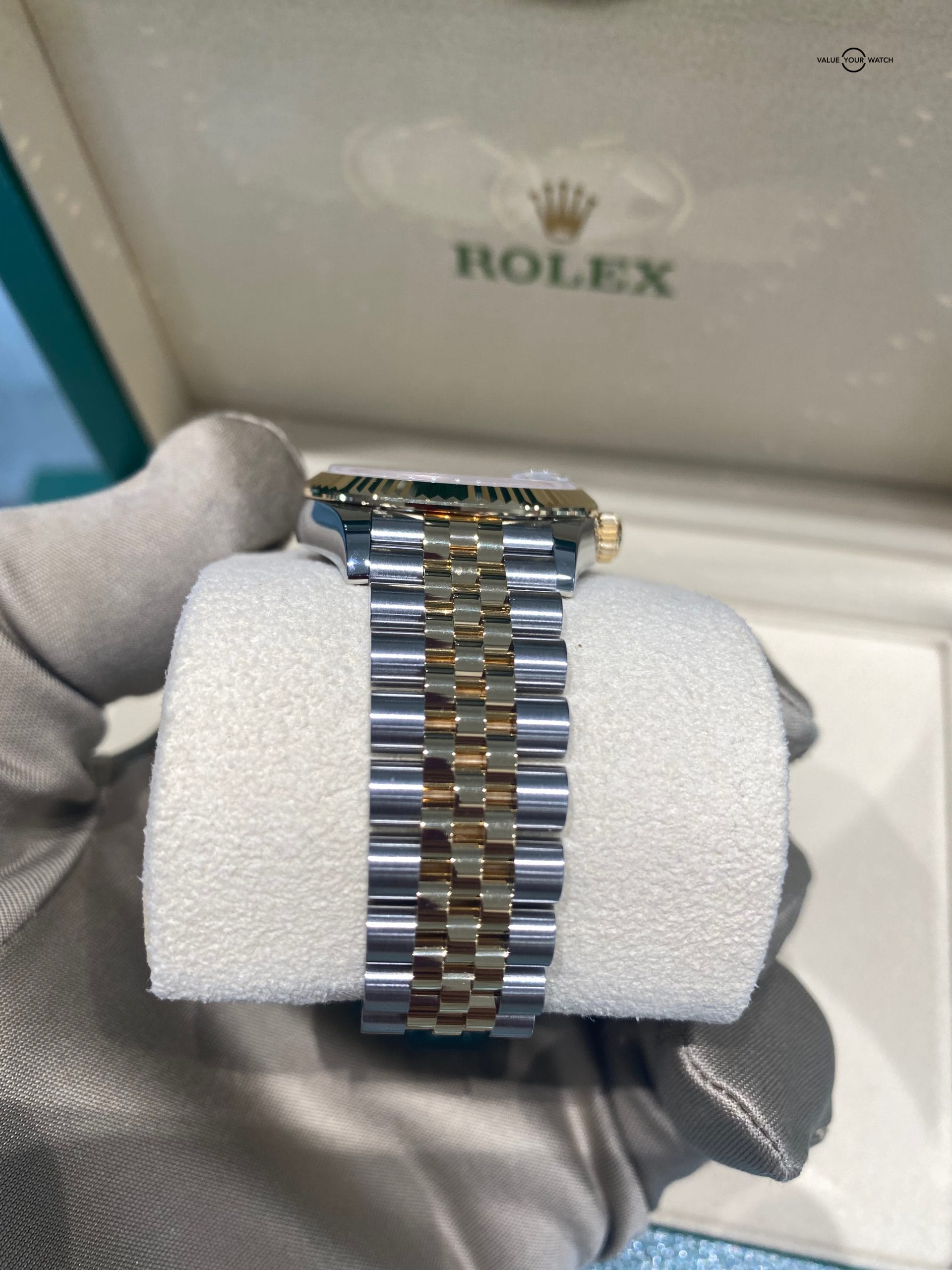 New Model 2022 Rolex Datejust 31 Floral Olive Green Diamond Dial 278273 - Image 10
