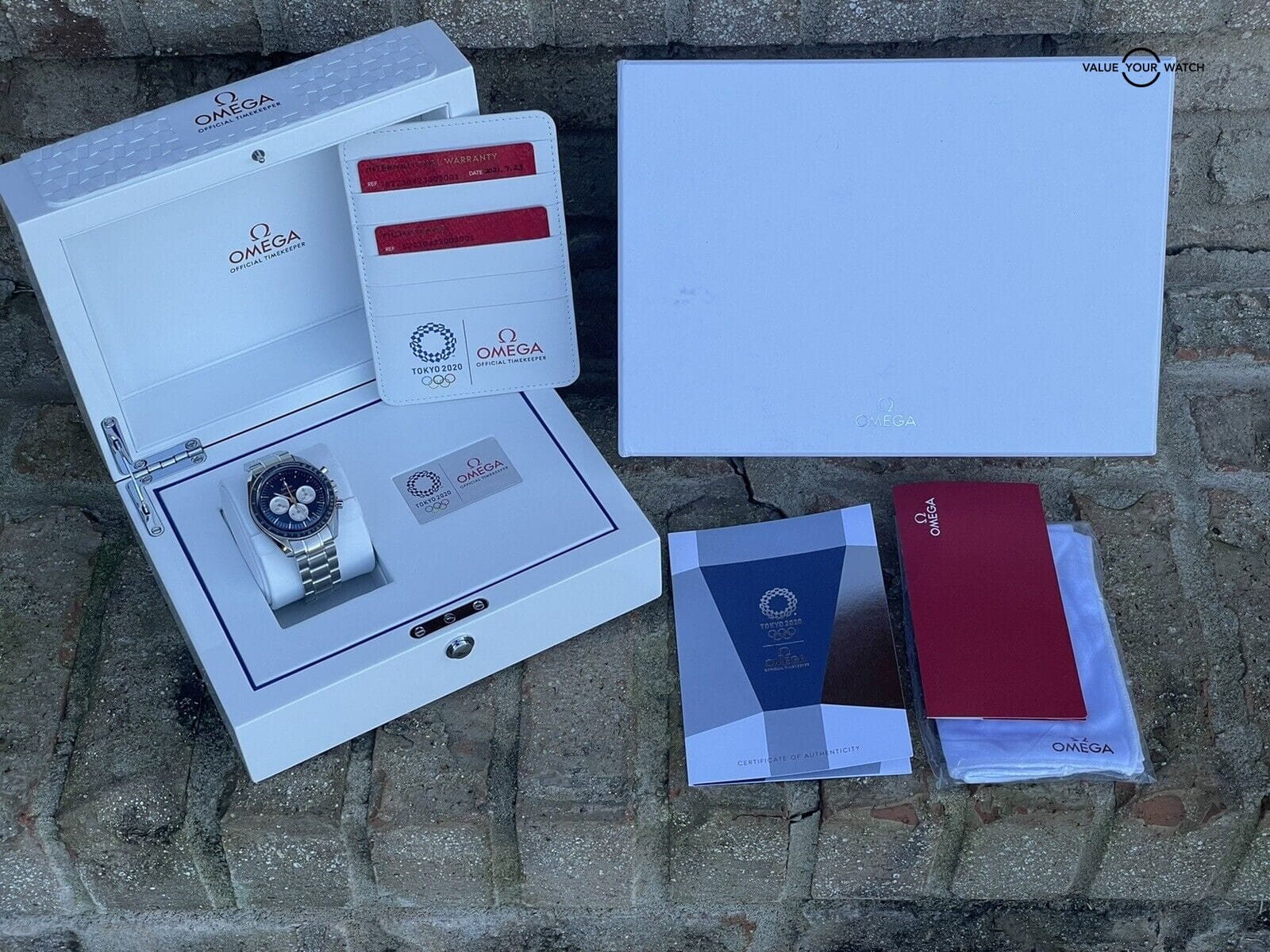 Omega Speedmaster Professional Tokyo Limited Edition Chrono 522.30.42.30.03.001 - Image 12